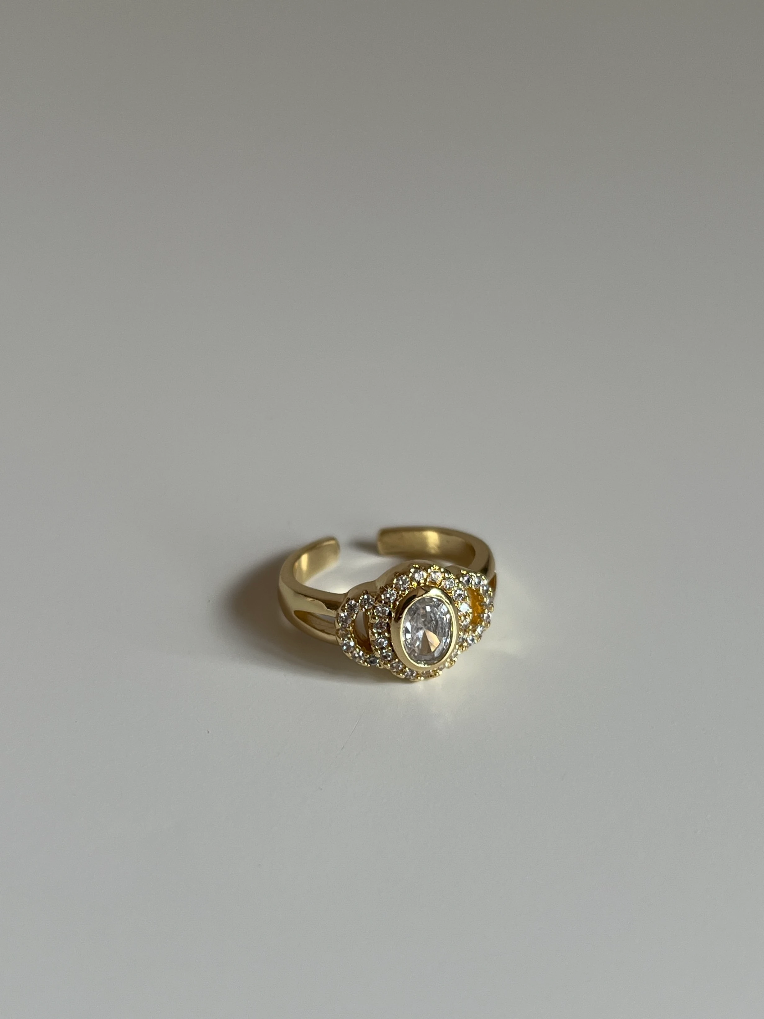 Gold Rengi Zirkon Taş Detay Renkli Taşlı Kadın Serçe Parmak Yüzük