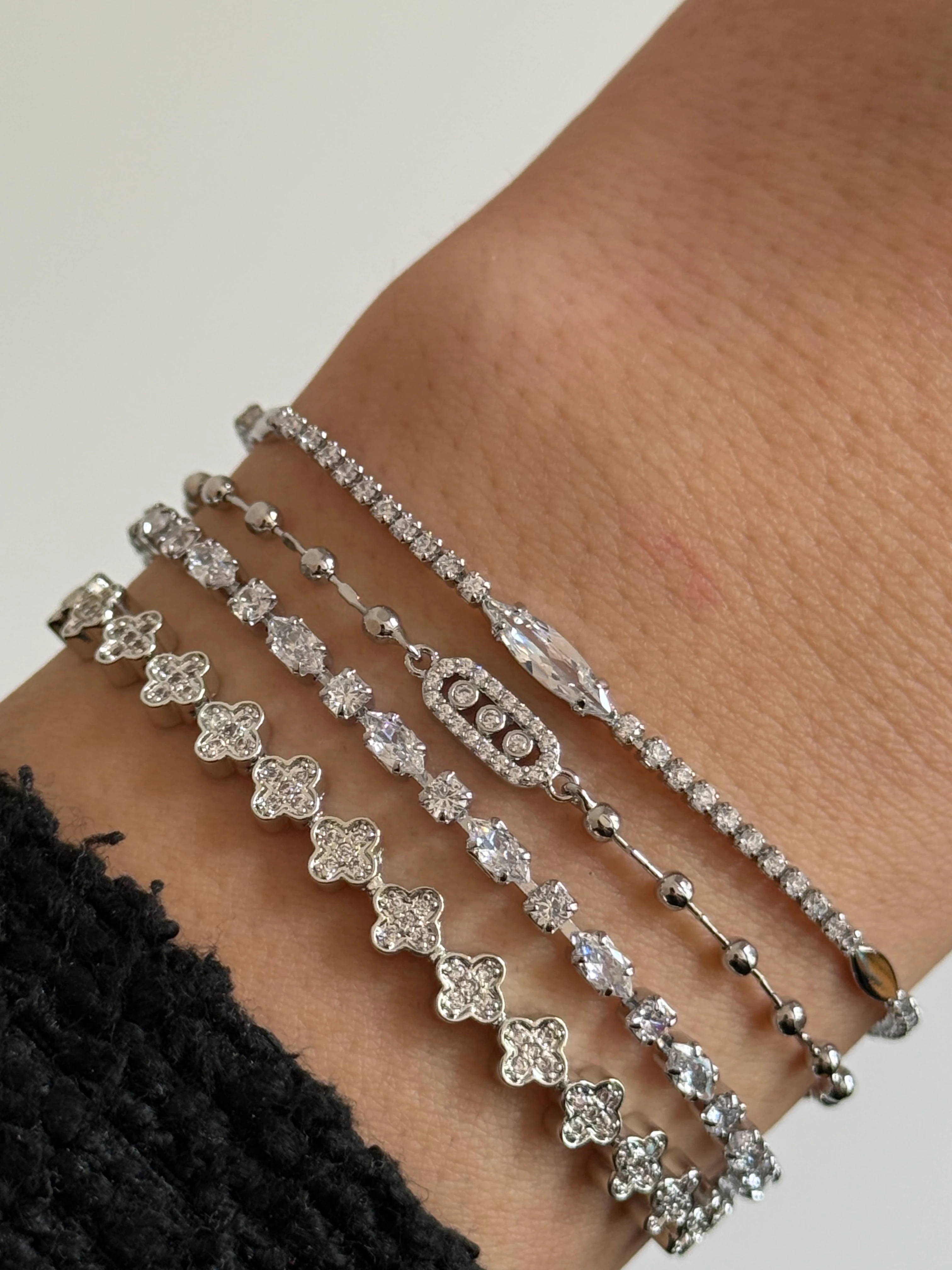 Damla Ve Kare Taşlı Kadın Bileklik