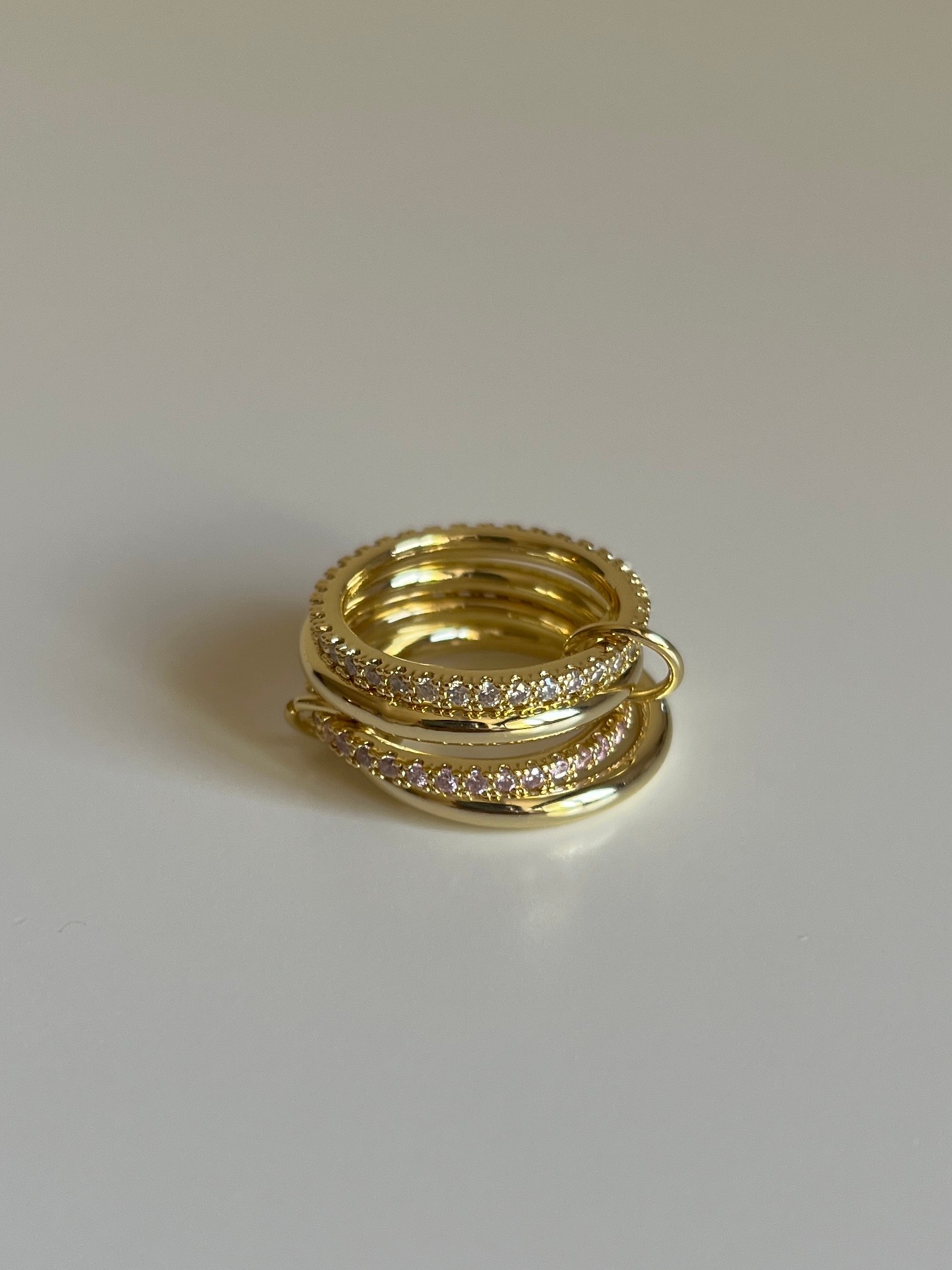 Gold Rengi Renkli Zirkon Taşlı Dört Sıra Kadın Yüzük