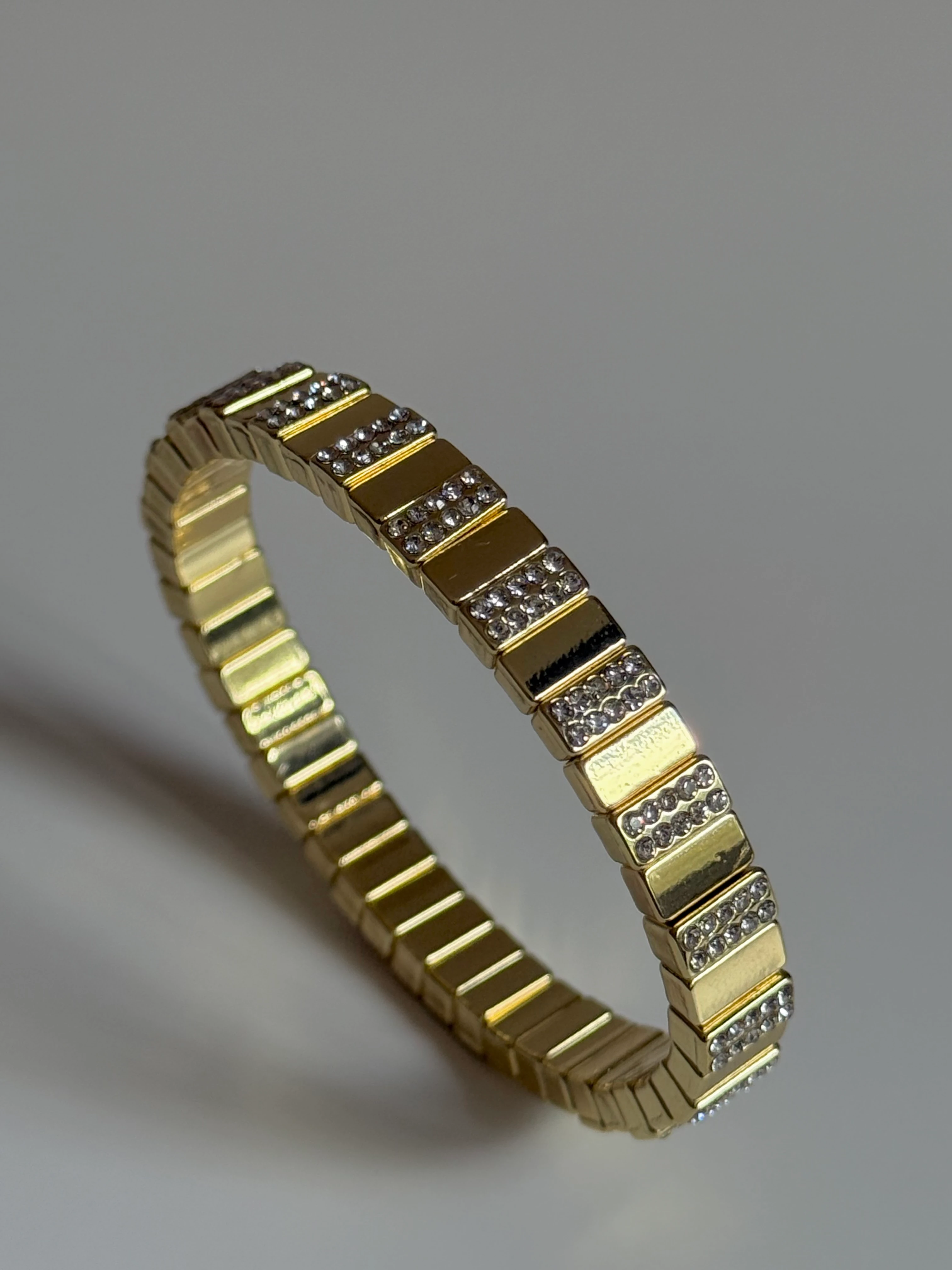 Gold Rengi Taş Detaylı Blok Dikdörtgen Model Kadın Bileklik