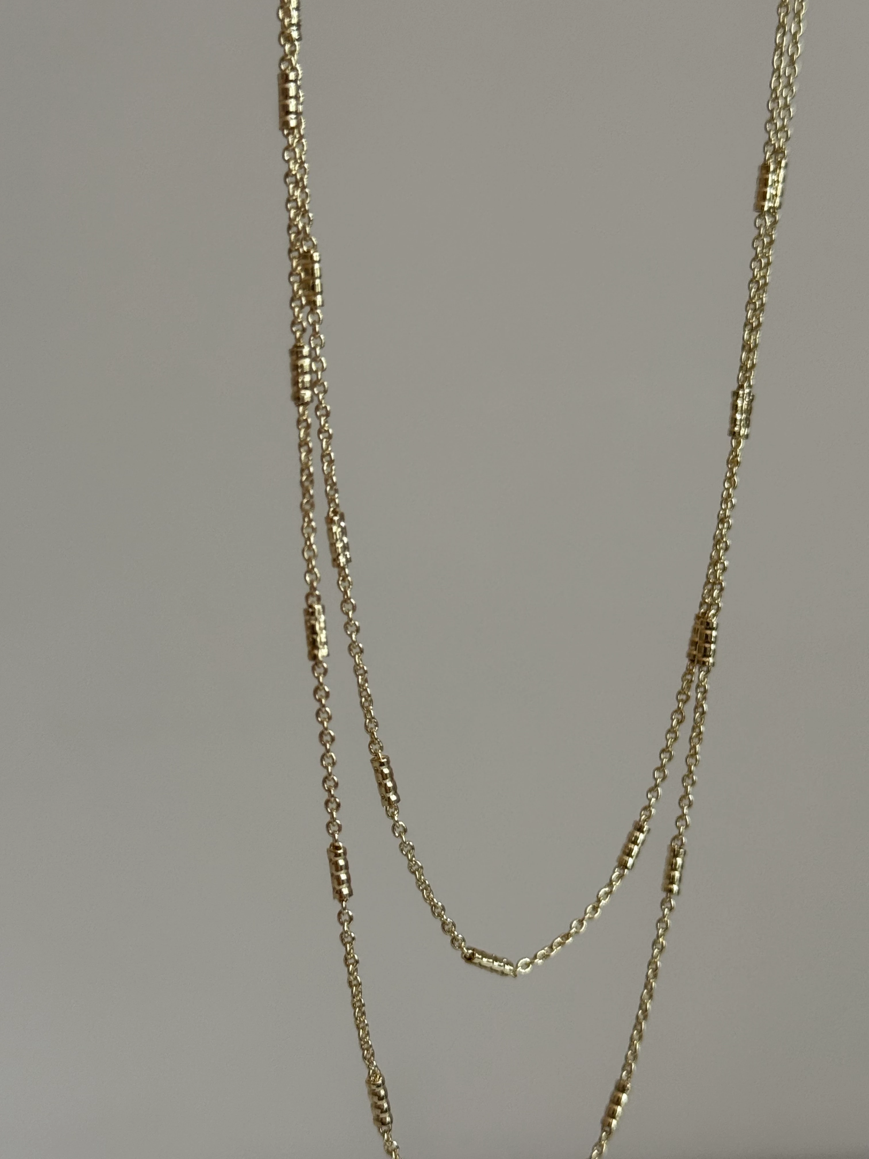 Gold Rengi Uzun Kadın Kolye