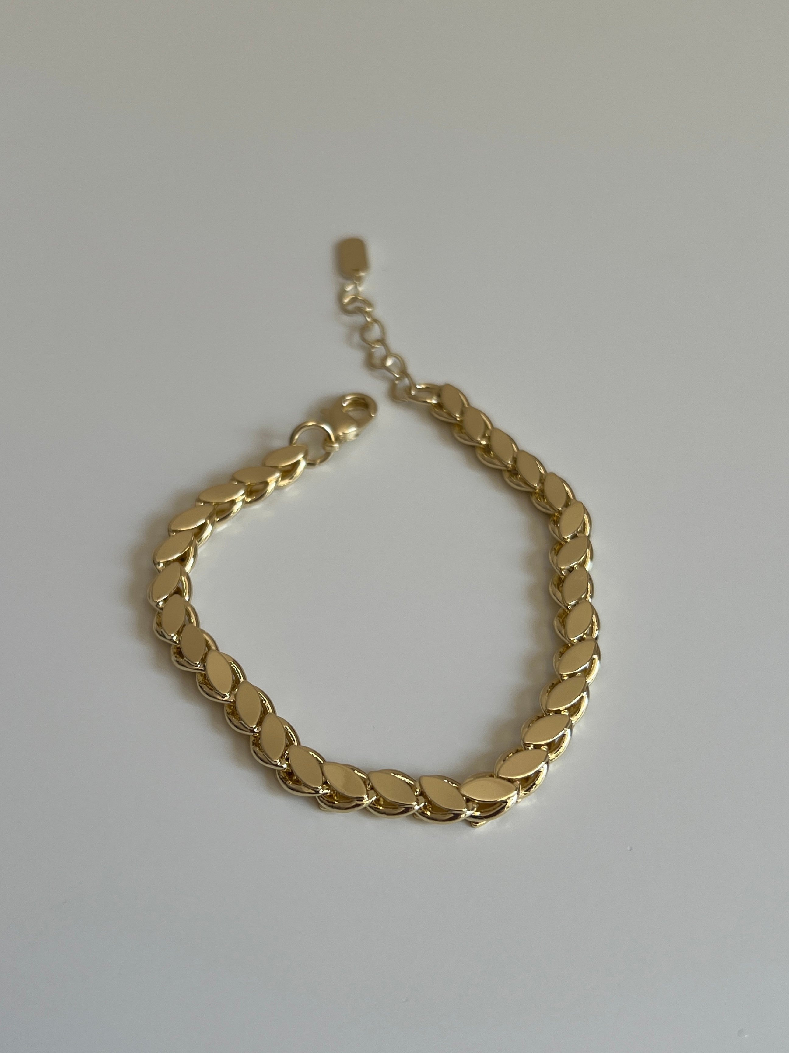 Gold Rengi Kadın Bileklik
