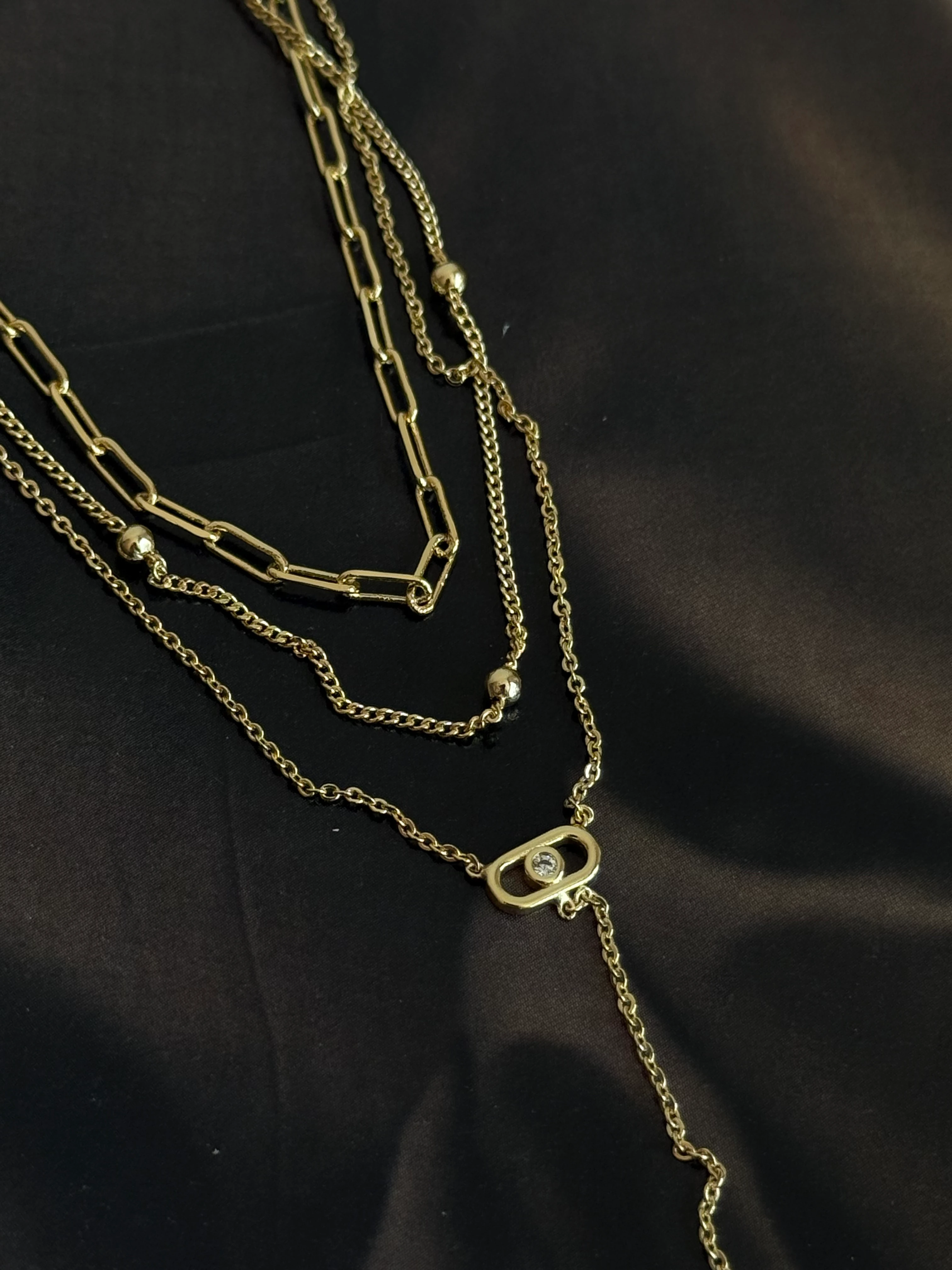 Gold Rengi Üç Sıra Messi Model Kadın Kolye