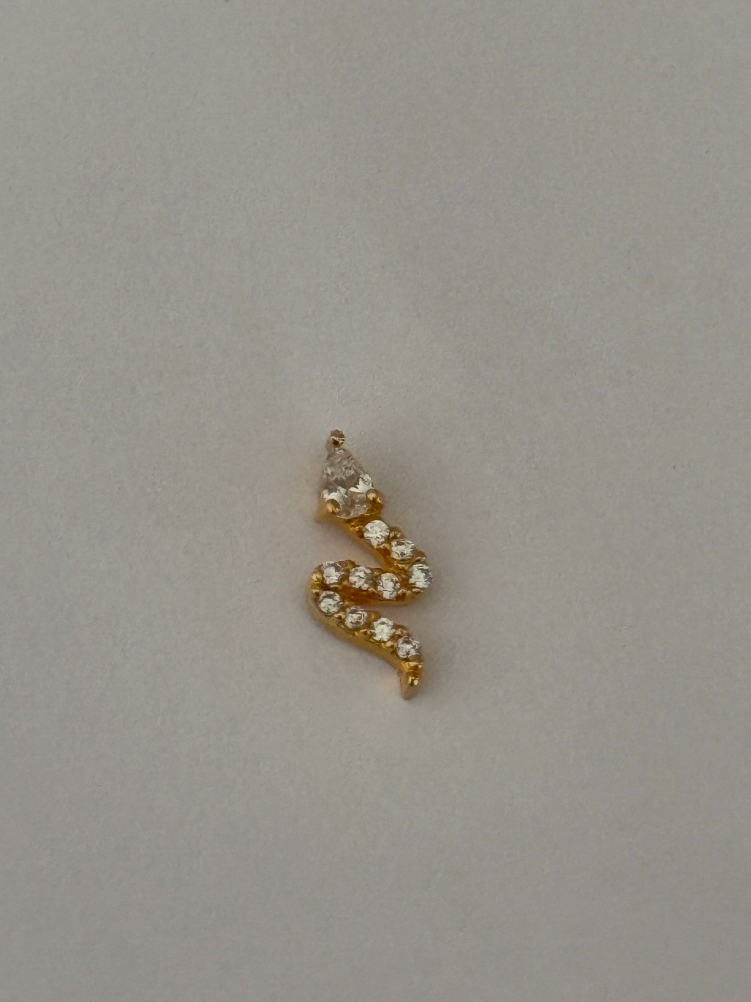 Zirkon Taşlı Gold Rengi Piercing