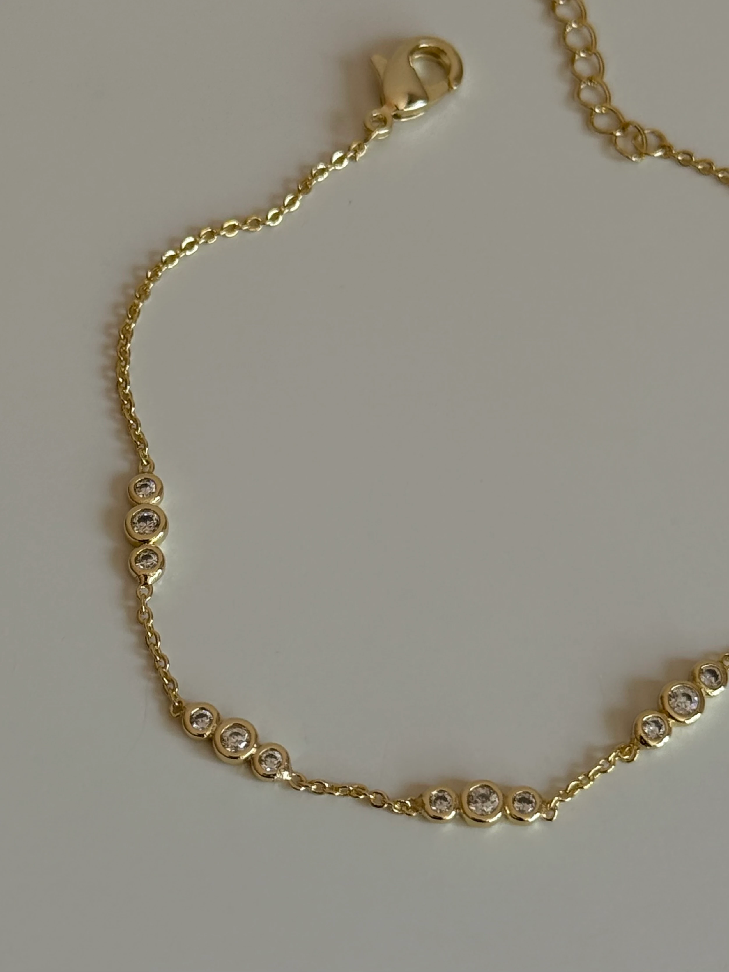 Gold Rengi Üçer Sıralı Yuvarlak Model Kadın Bileklik