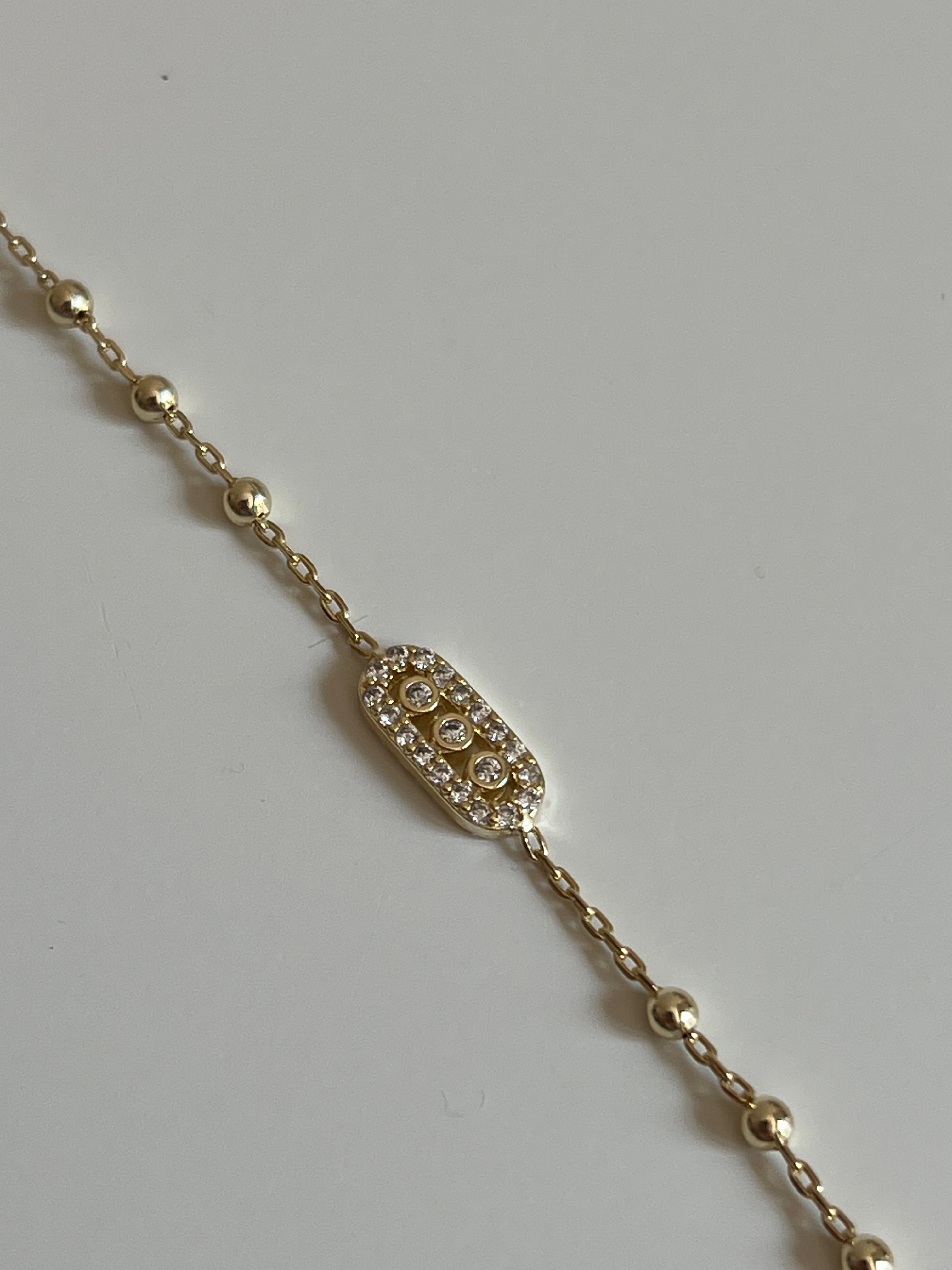 Gold Rengi Zirkon Taşlı Messi Model Top Top Zincirli Kadın Şahmeran
