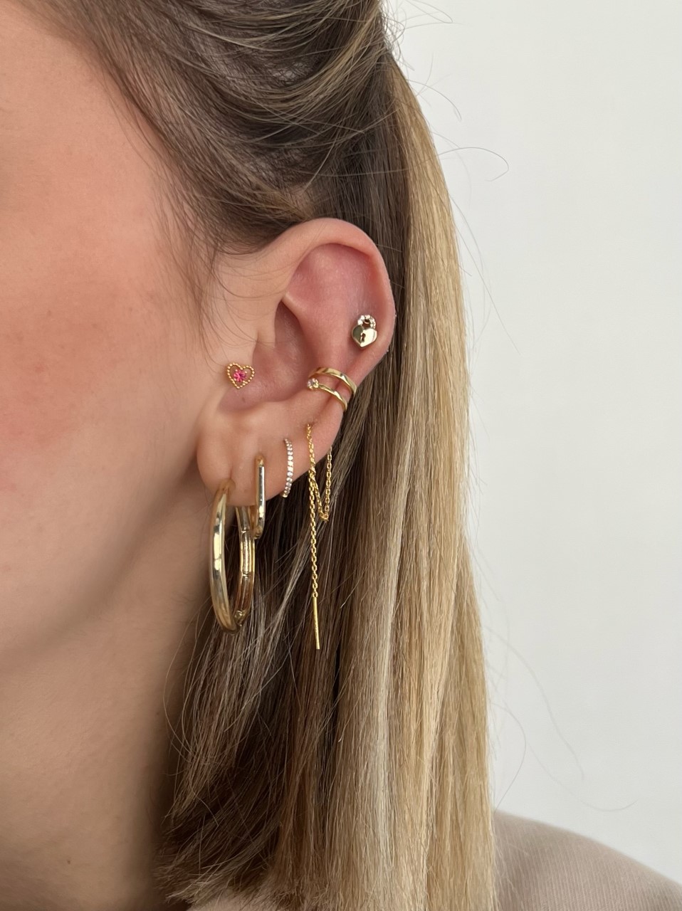 Zirkon Taşlı Gold Rengi Kalp Piercing