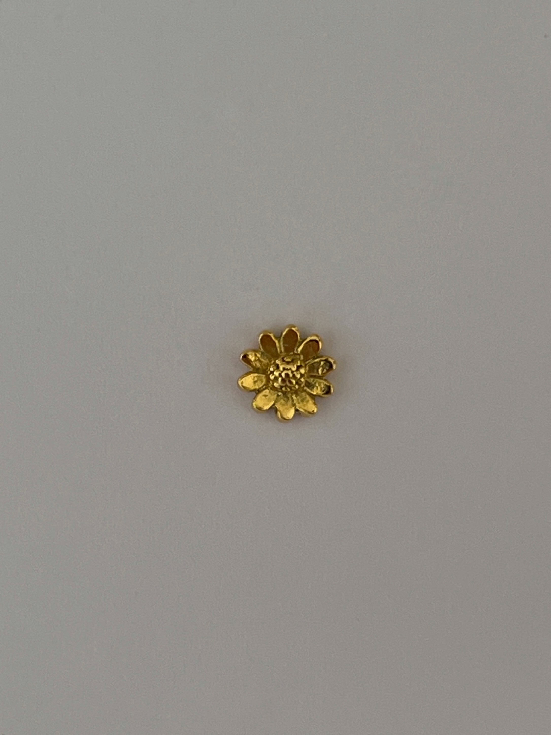 Gold Rengi Papatya Figürlü Kadın Piercing