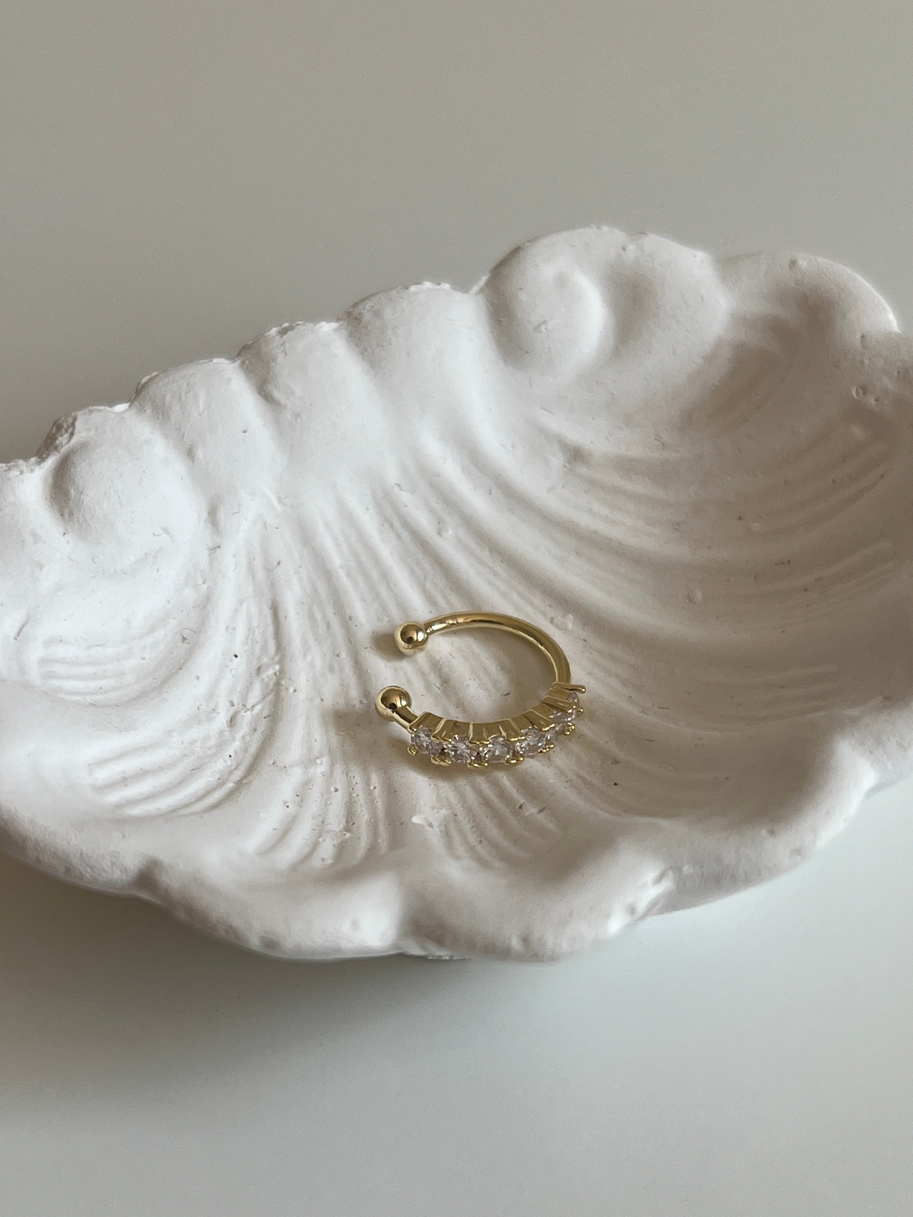 Gold Rengi Zirkon Taşlı Kıkırdak Kadın Küpe
