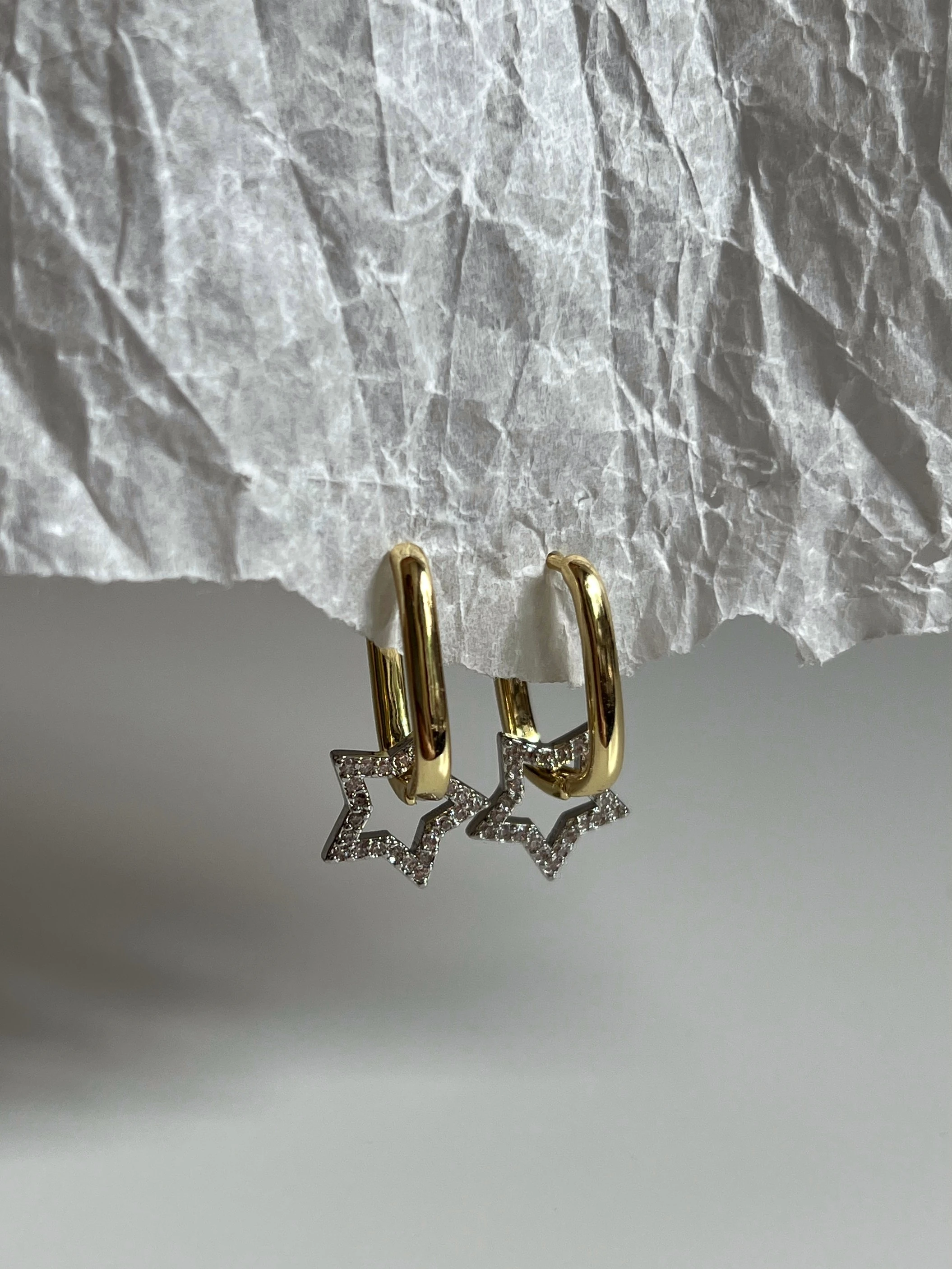 Zirkon Taşlı Yıldız Model Kadın Küpe