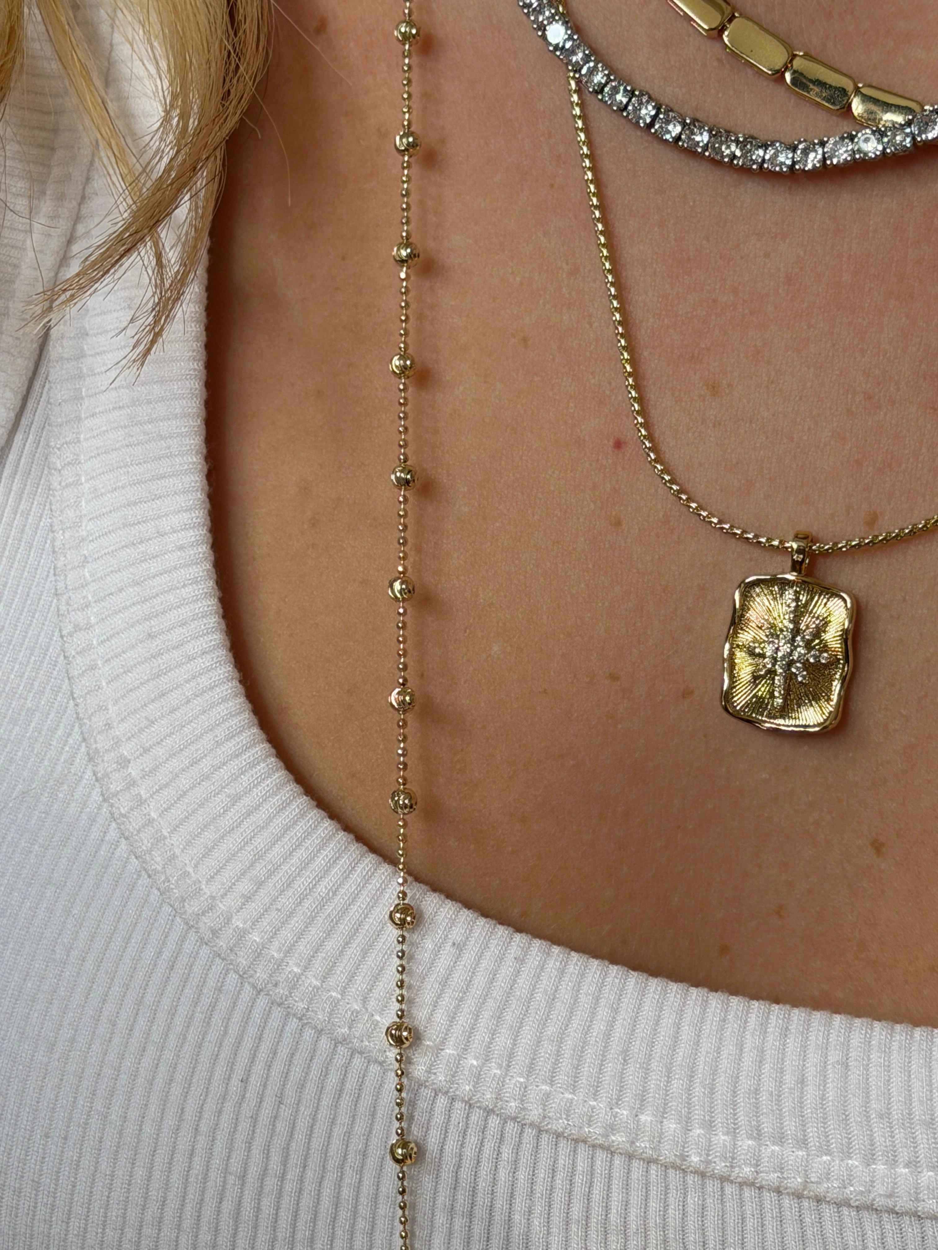 Gold Rengi Top Top Model Uzun Kadın Kolye