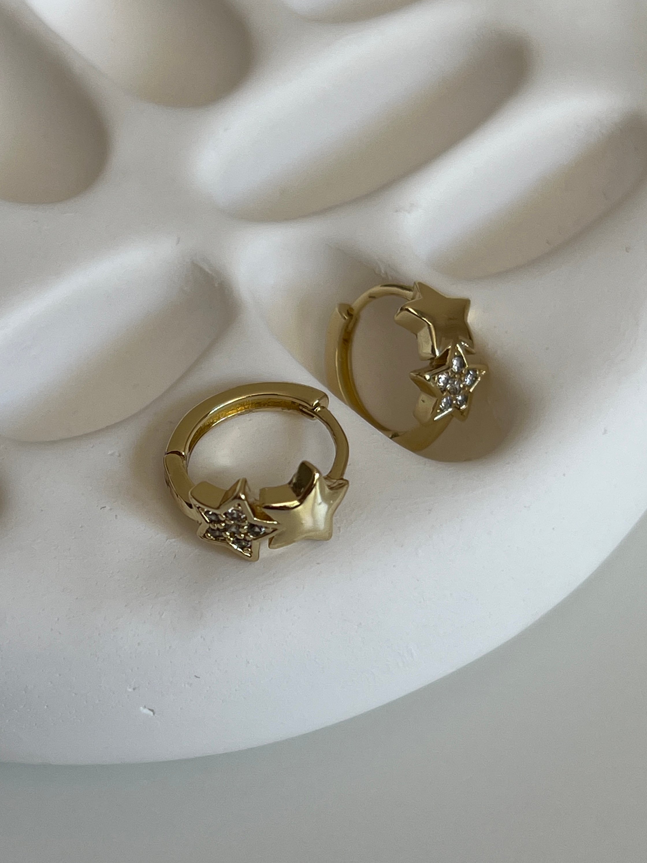 Gold Rengi Zirkon Taşlı İki Yıldız Model Xupıng Kadın Küpe