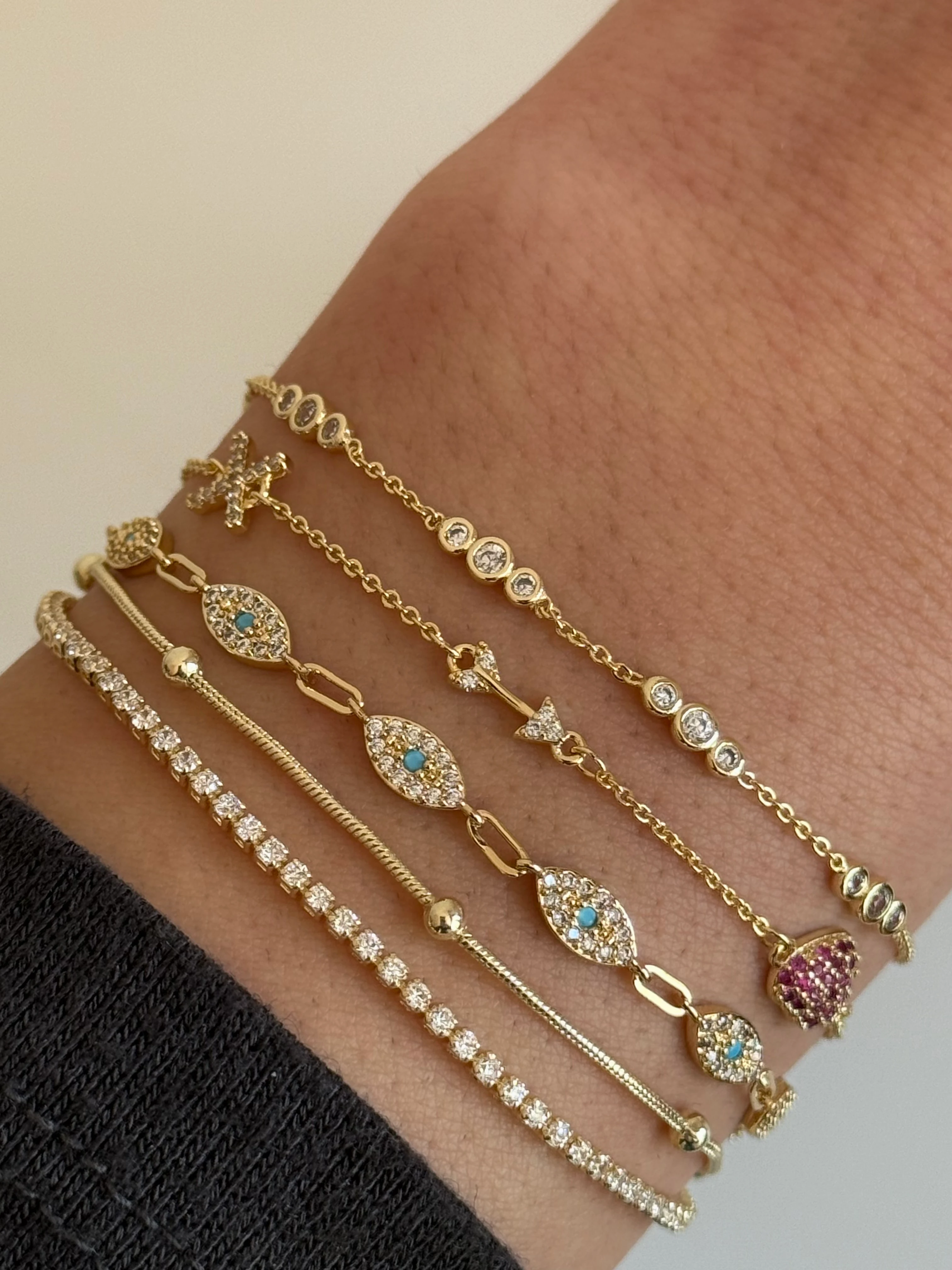 Gold Rengi Üçer Sıralı Yuvarlak Model Kadın Bileklik