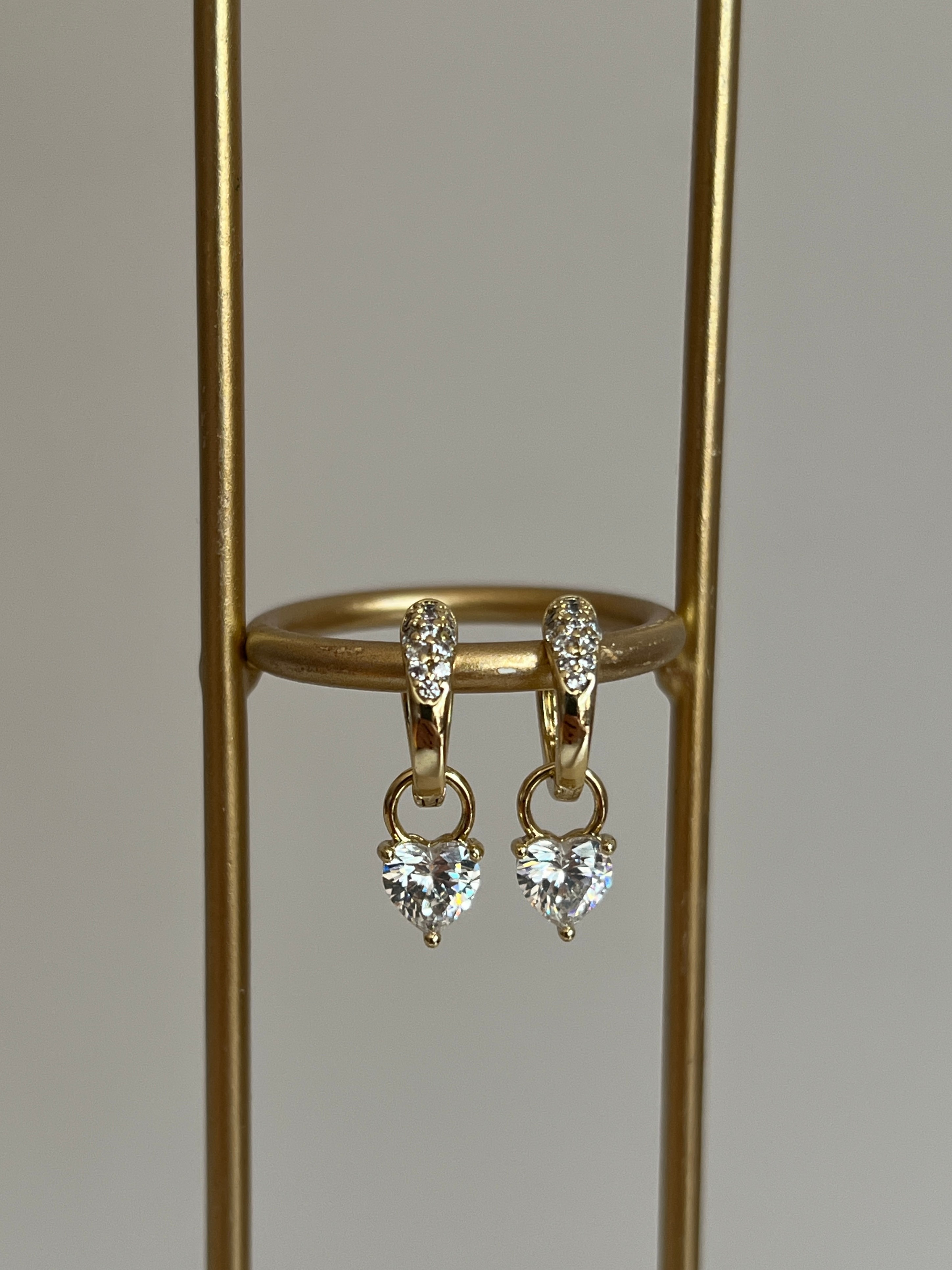 Gold Rengi Zirkon Taş Detaylı Kalp Taş Sallantılı Xupıng Kadın Küpe