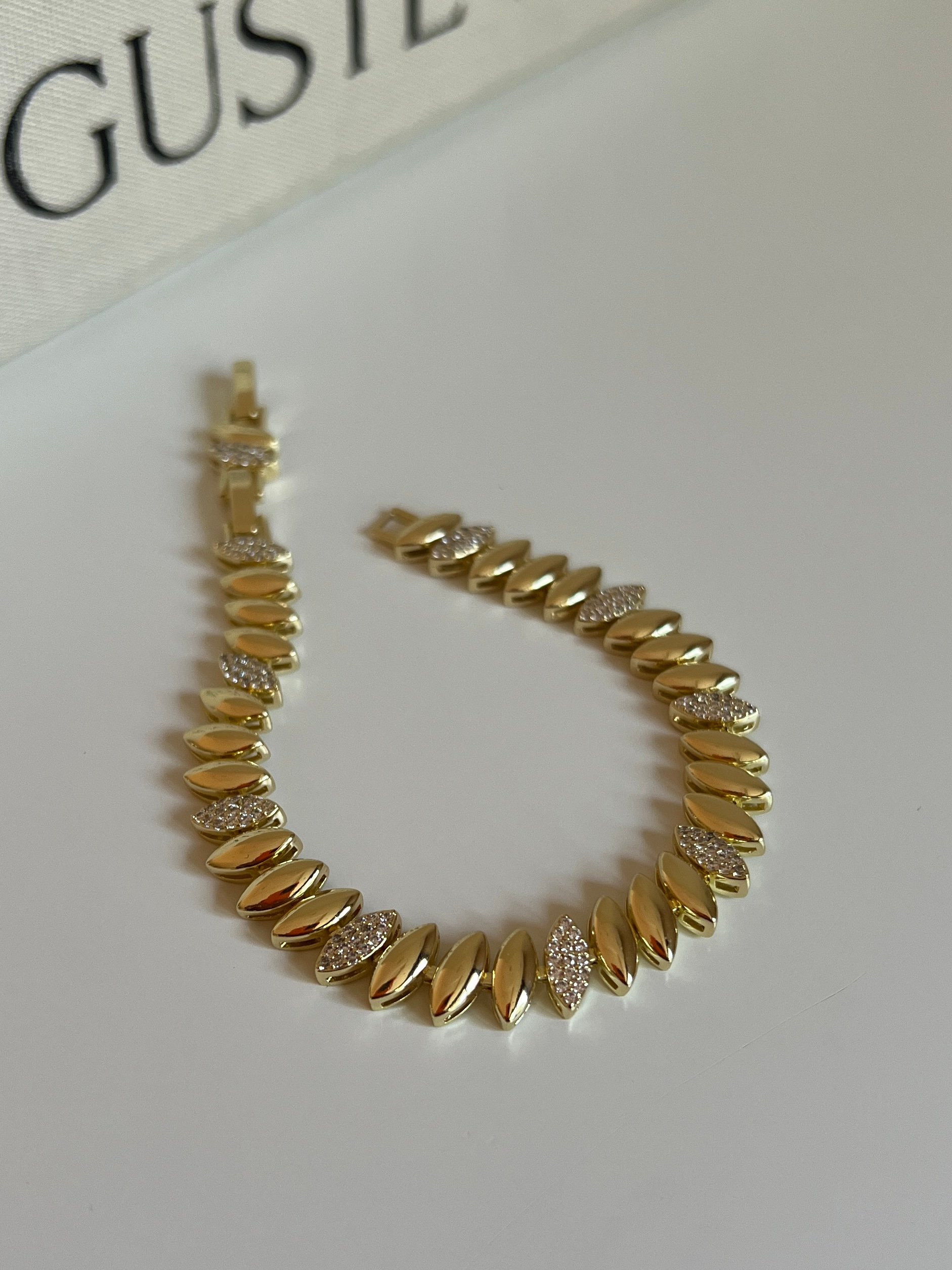 Gold Rengi Zirkon Taşlı Kadın Bileklik