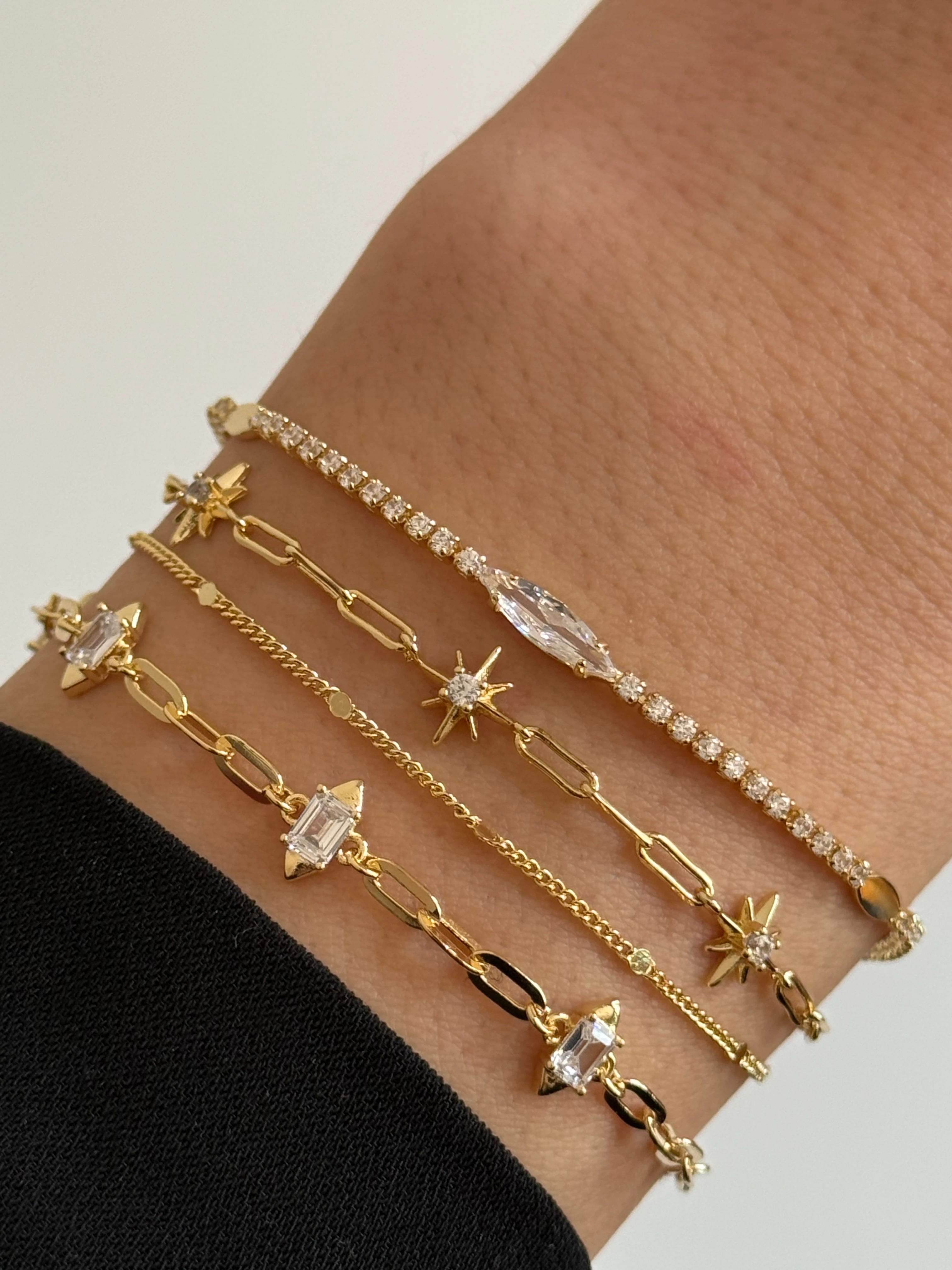 Gold Rengi Dikdörtgen Taşlı Kadın Bileklik