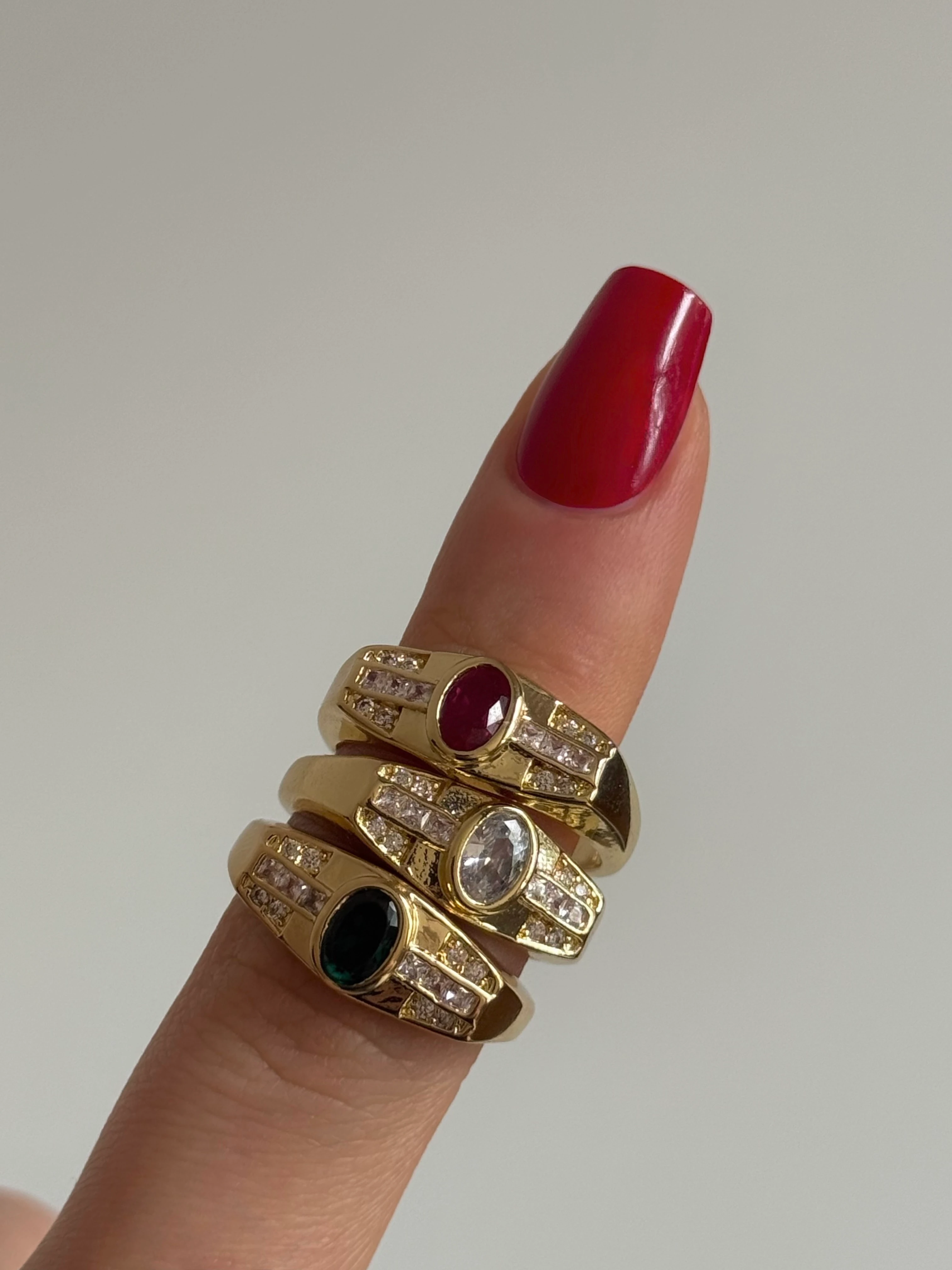 Gold Rengi Renkli Taşlı Kadın Yüzük