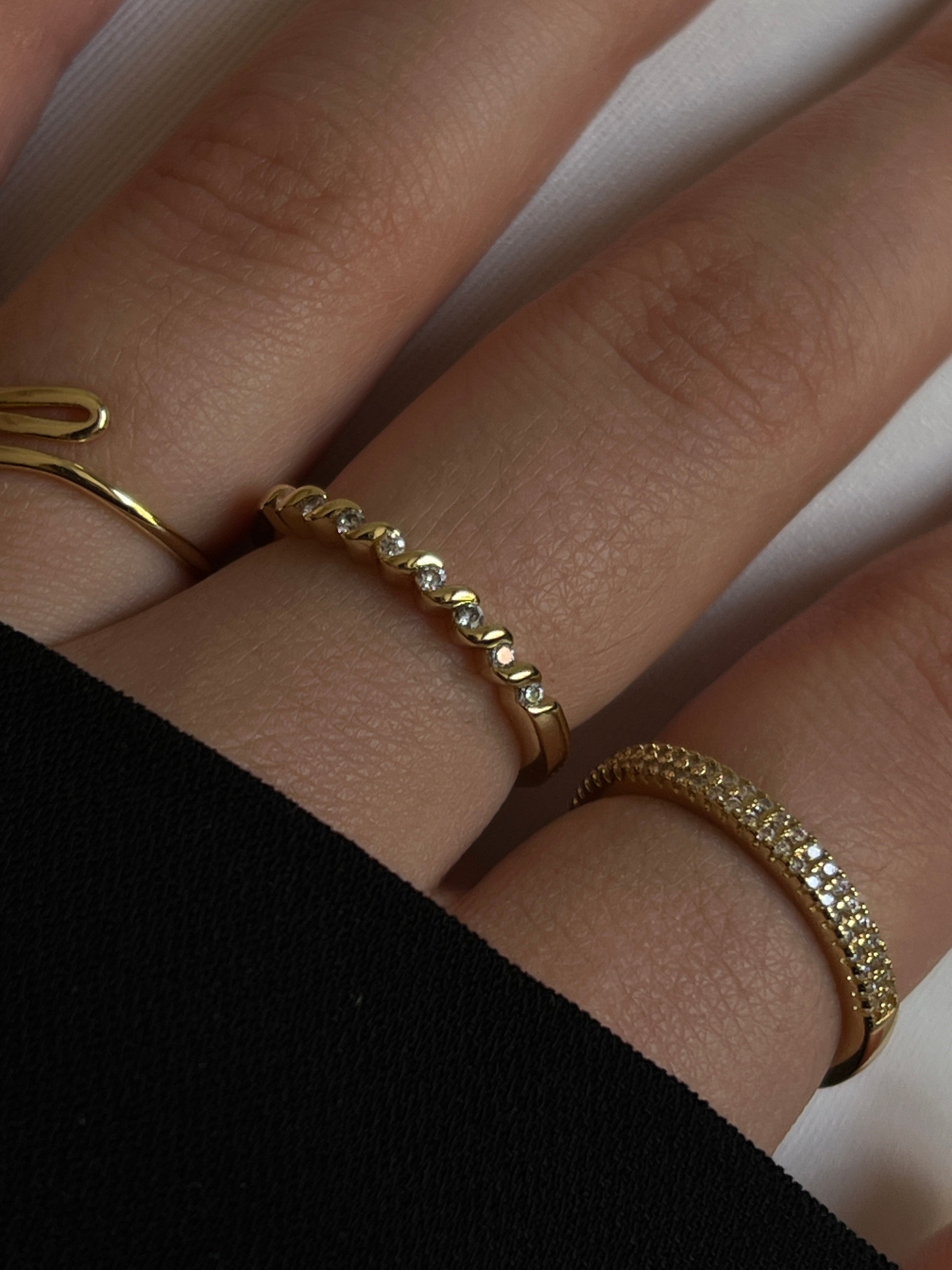 Gold Rengi Zirkon Taşlı Kadın Yüzük