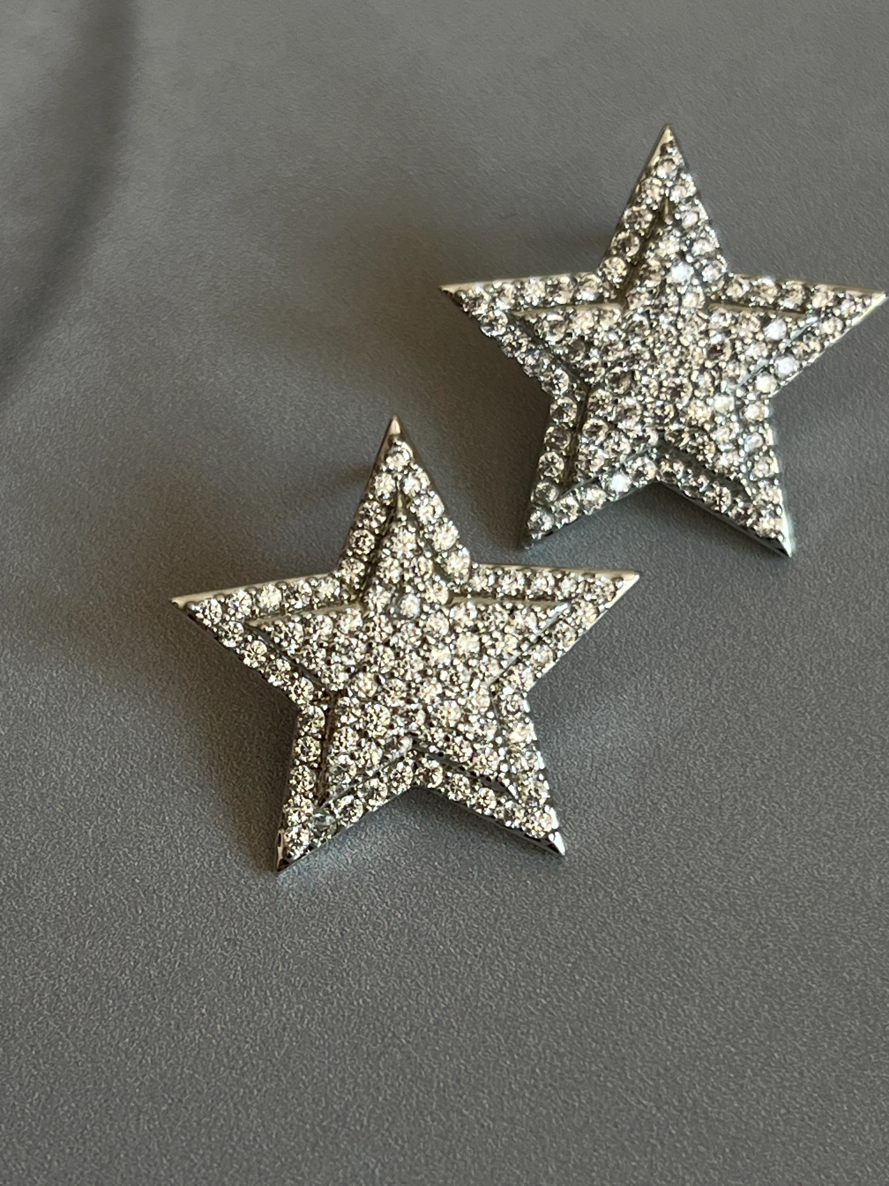 Zirkon Taşlı Yıldız Model Kadın Küpe