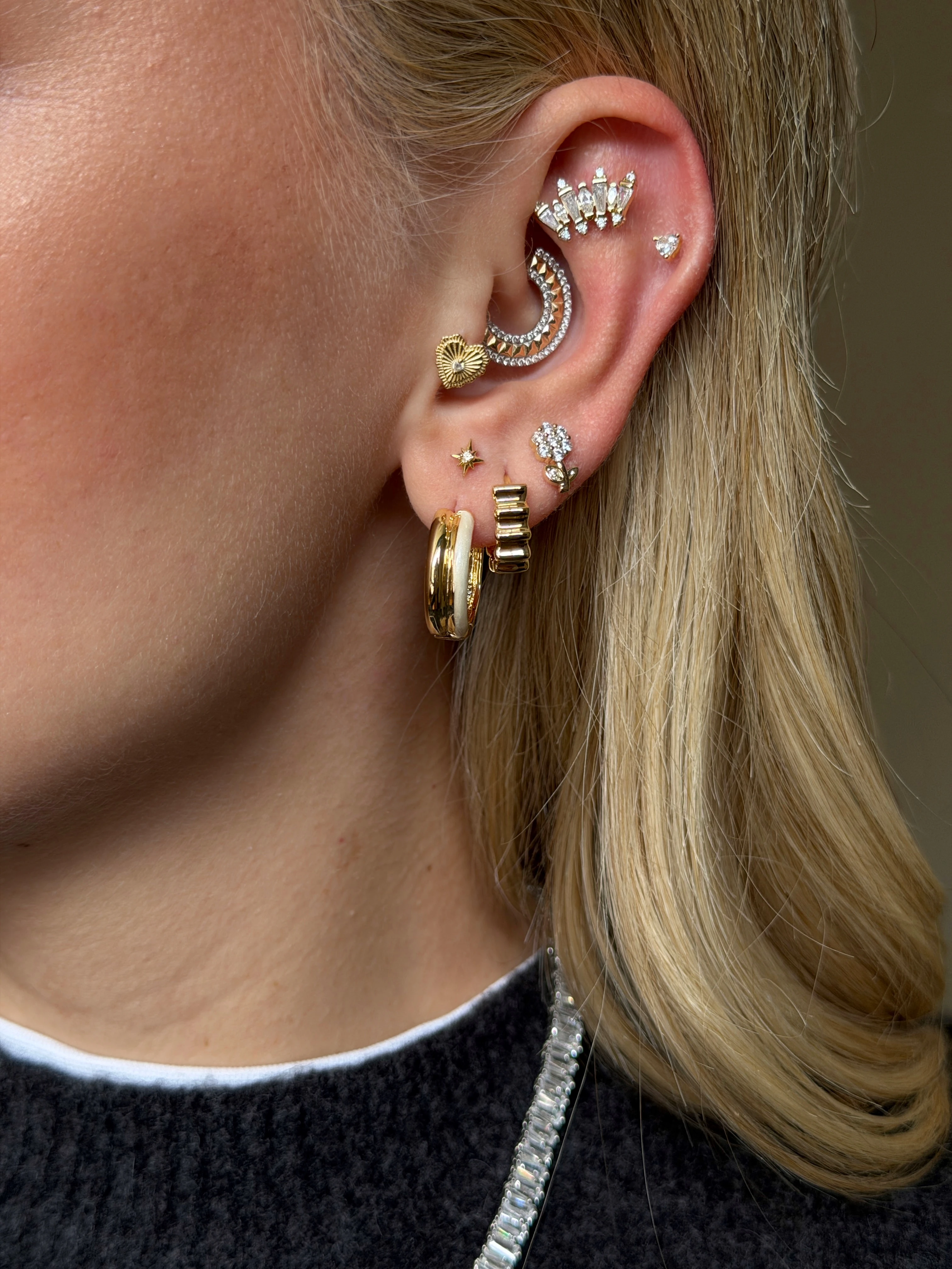 Gold Rengi Taşlı 925 Ayar Gümüş Piercing