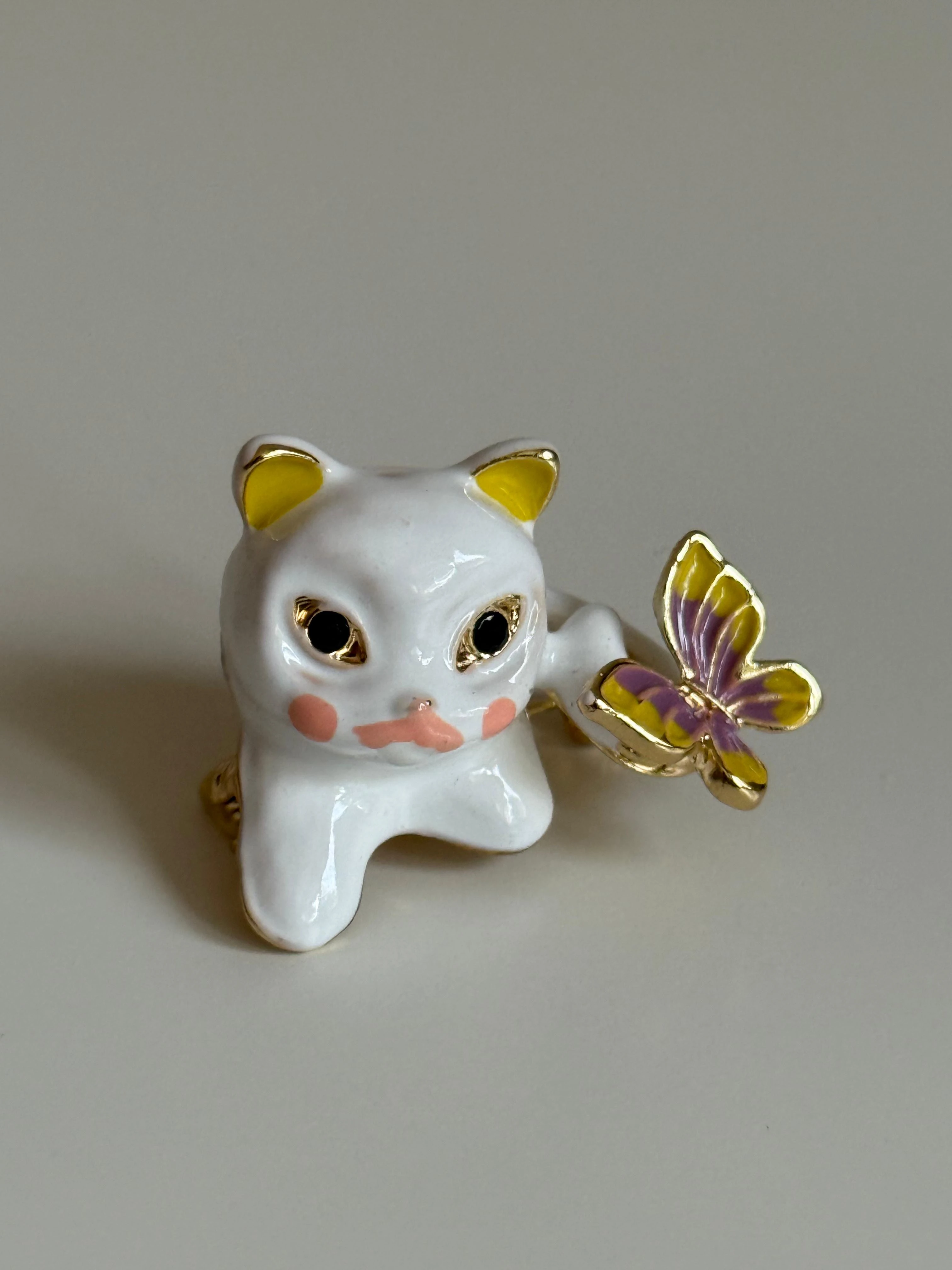 Kelebek Figürlü Kedi Broş