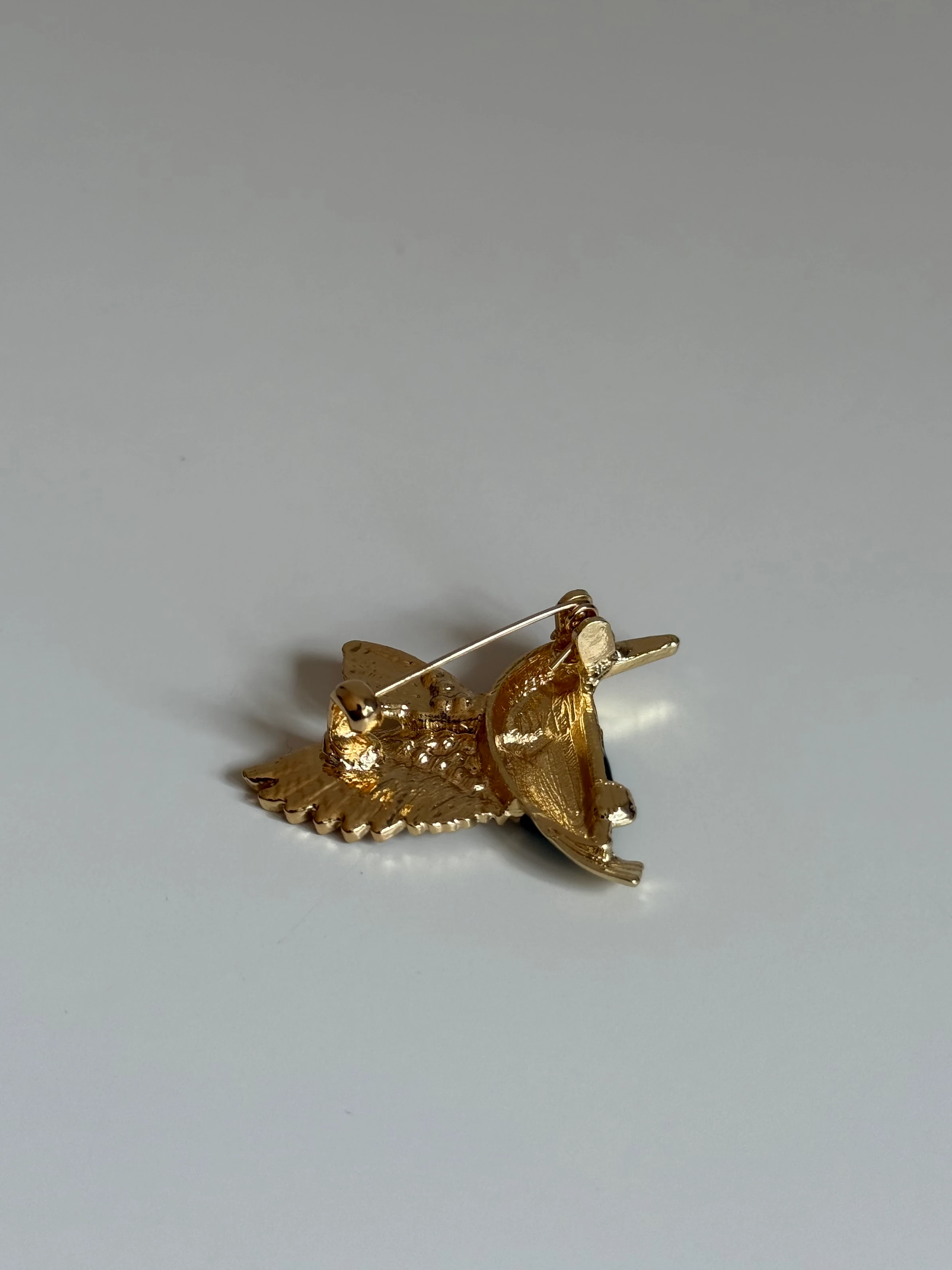 Renkli Taş Detaylı Kuş Model Broş