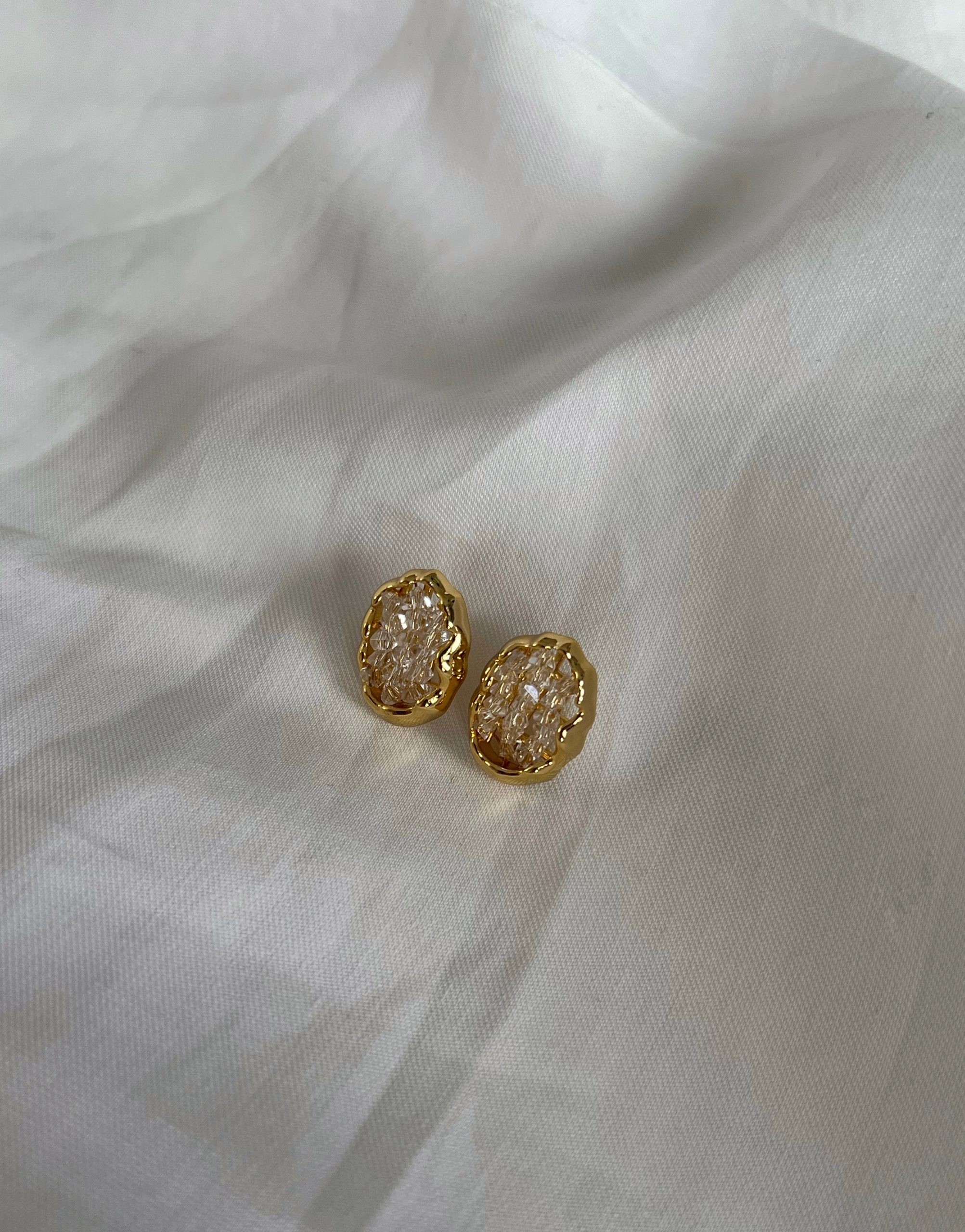 Gold Rengi Zirkon Taşlı Kadın Küpe