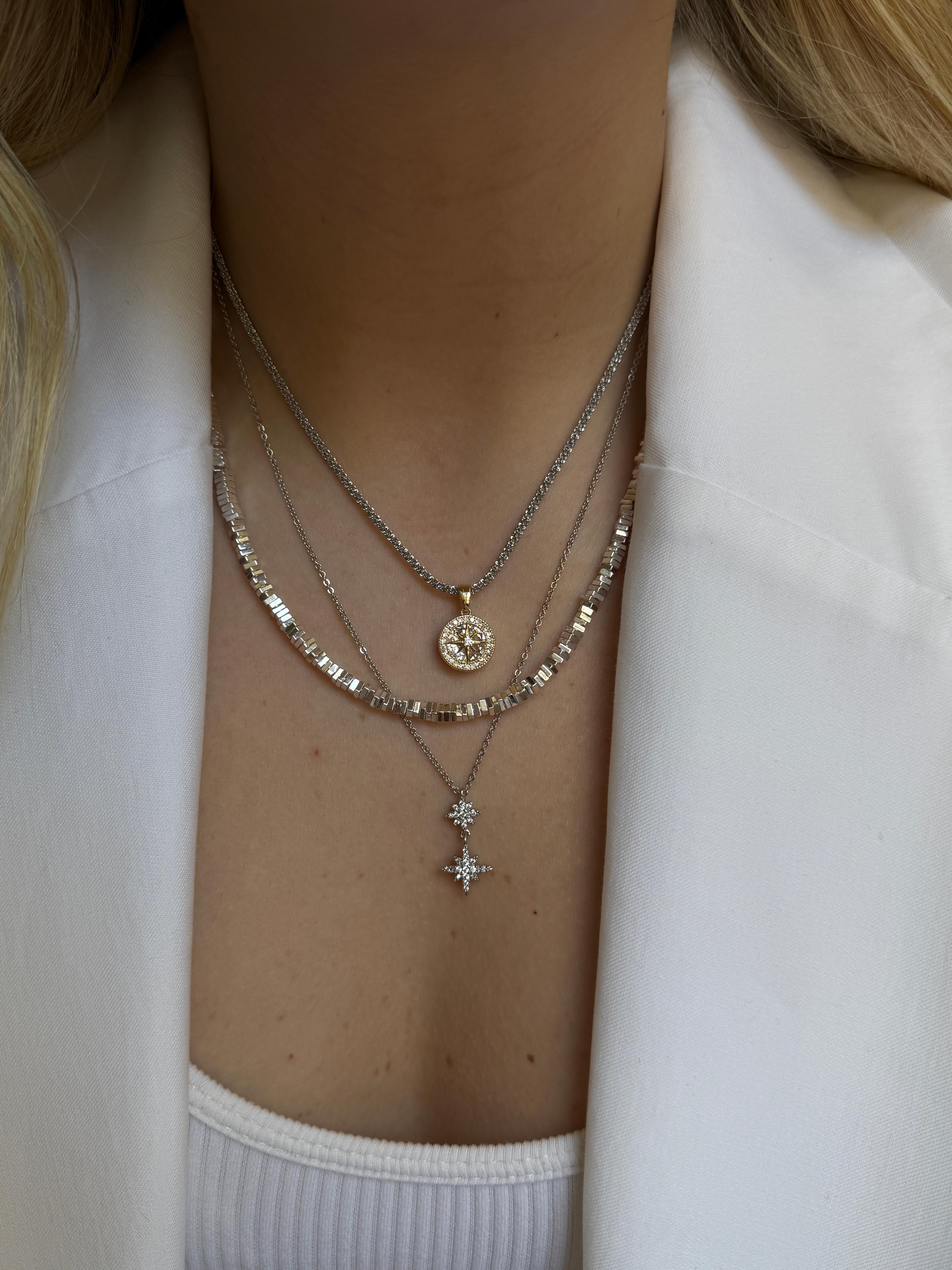 Mix Renk Zirkon Taşlı Kutup Yıldızı Model Kadın Kolye
