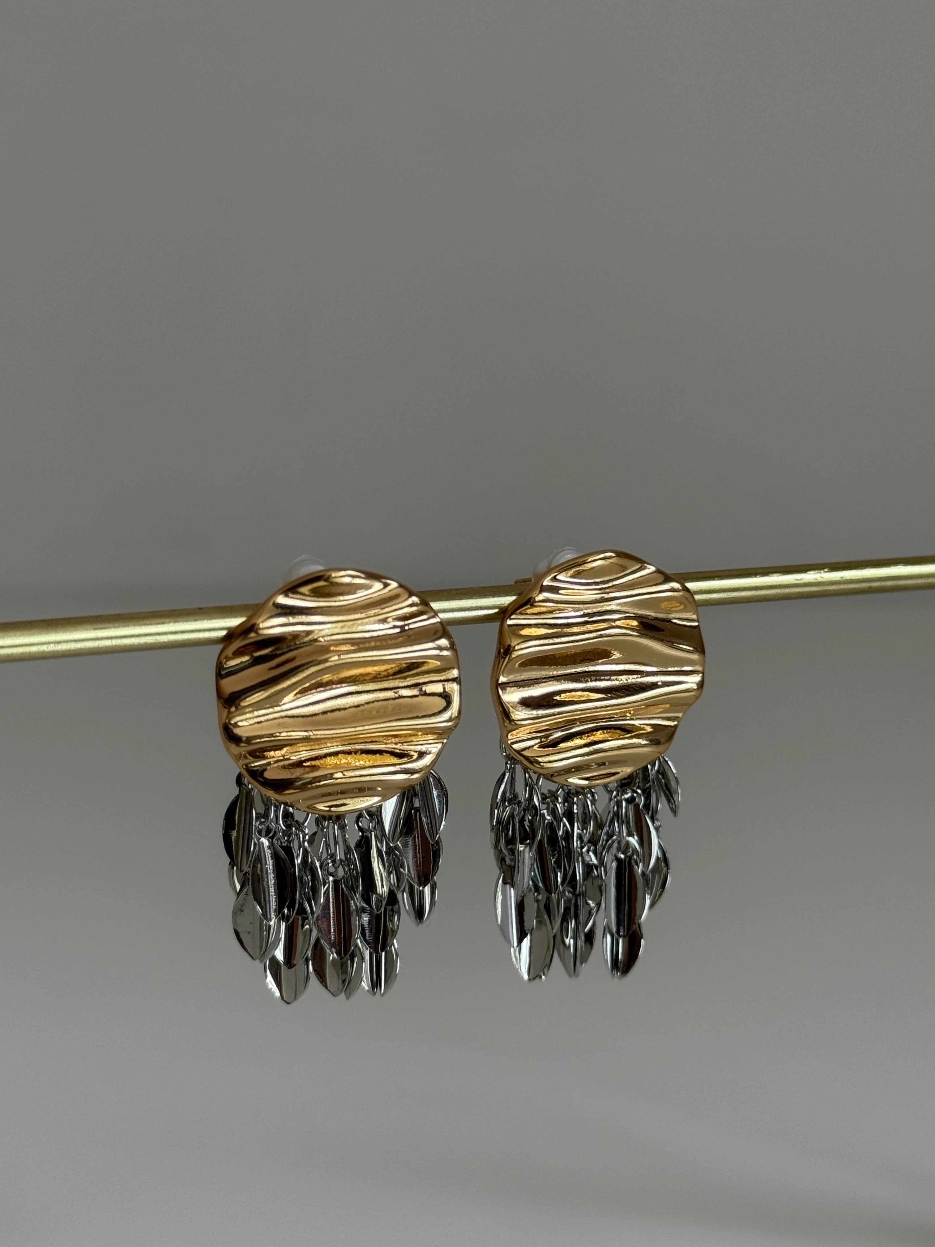 Mix Renk Yuvarlak Dalga Detay Sallantılı Kadın Küpe