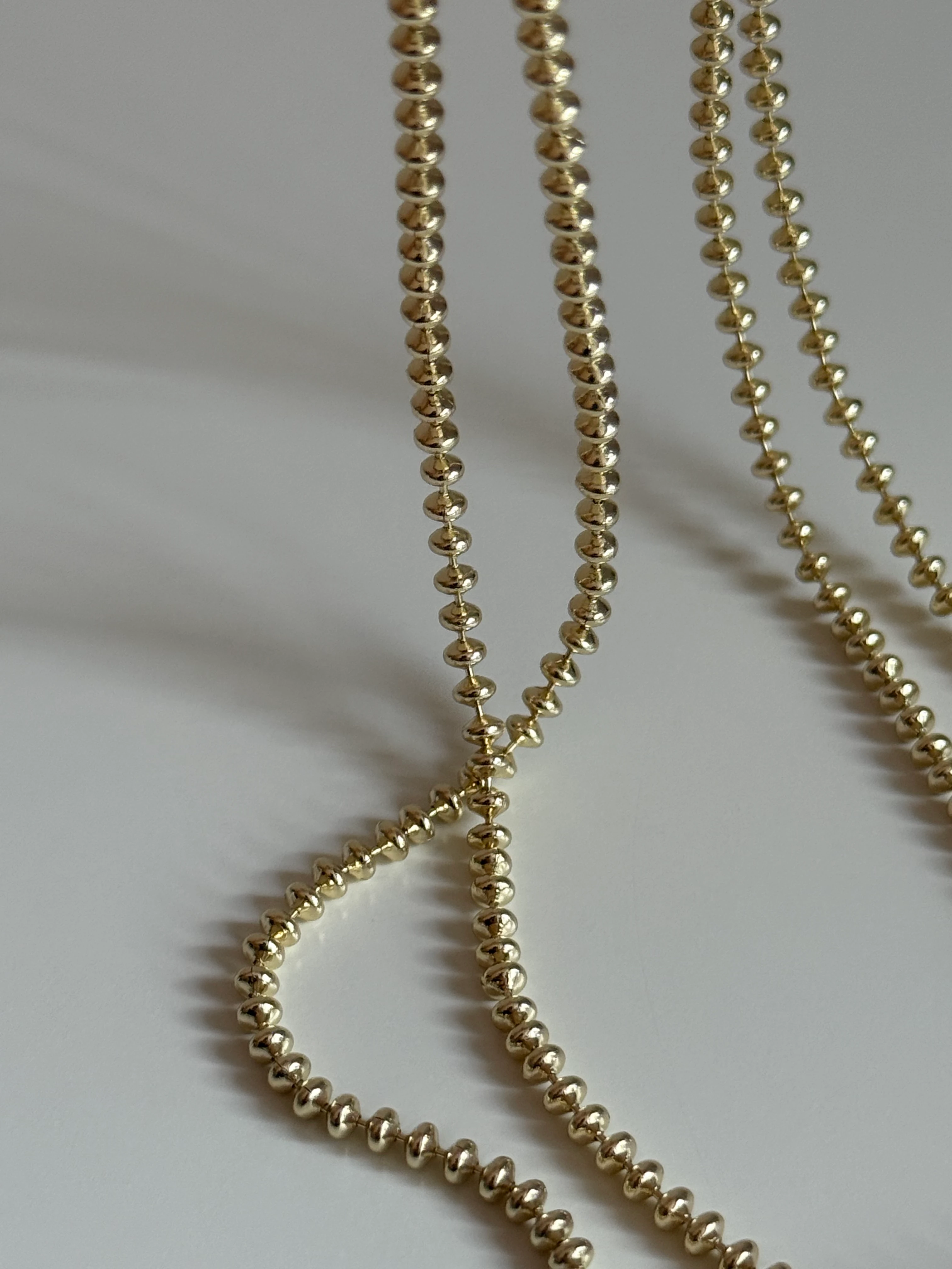 Gold Rengi Basık Boncuk Model Kadın Kolye