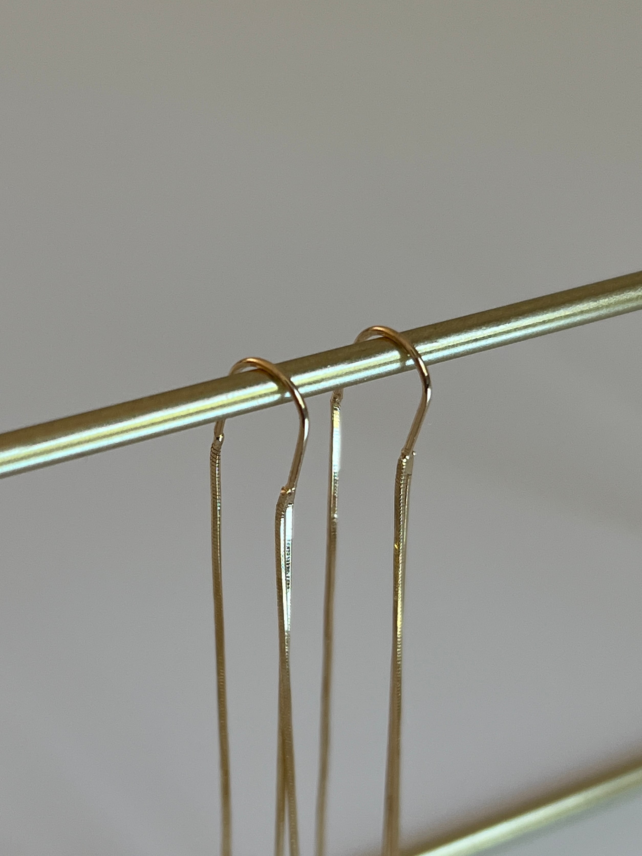 Gold Rengi Kalp Detaylı Sallantı Kadın Küpe