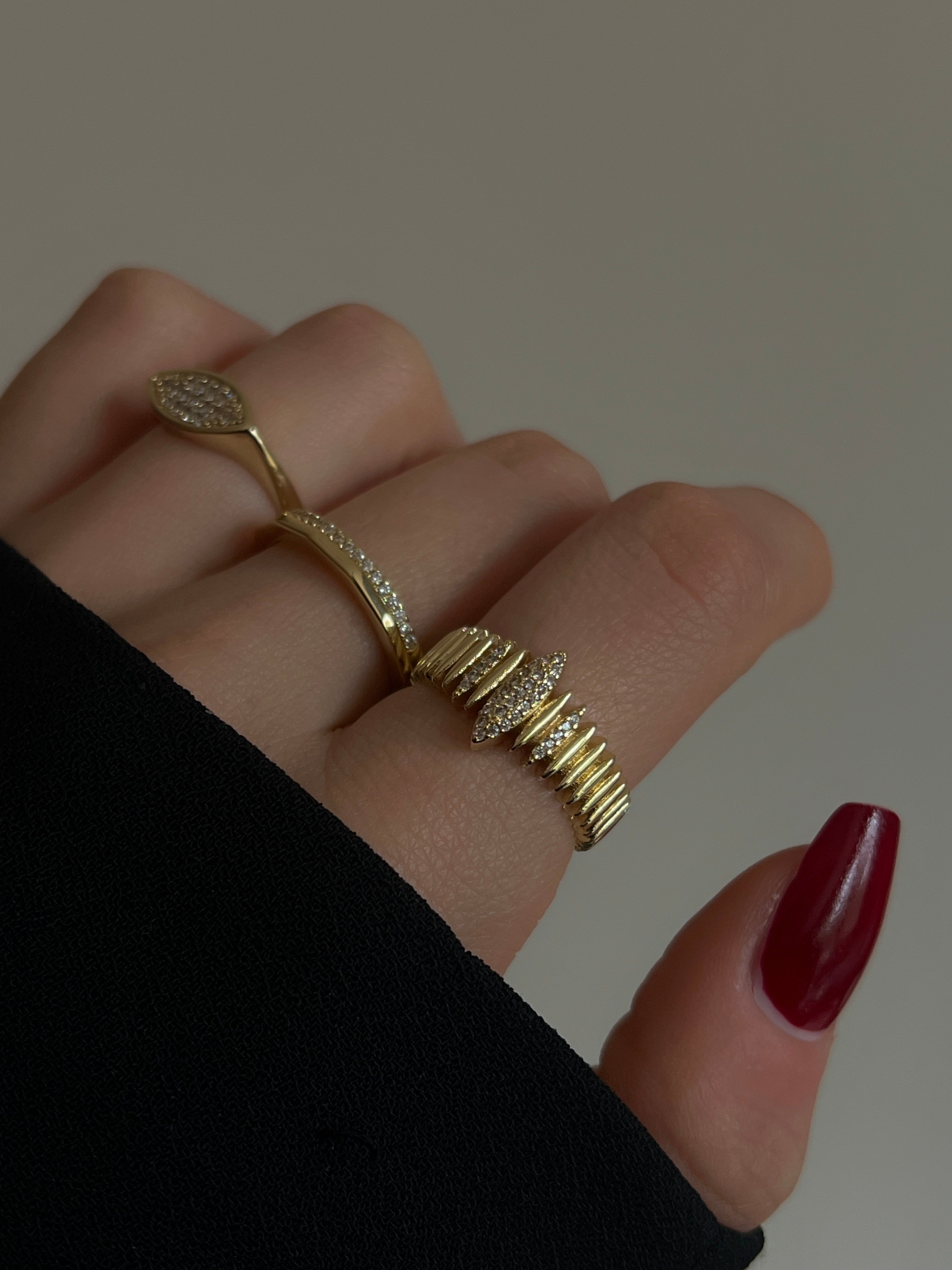 Gold Rengi Zirkon Taşlı Kadın Yüzük