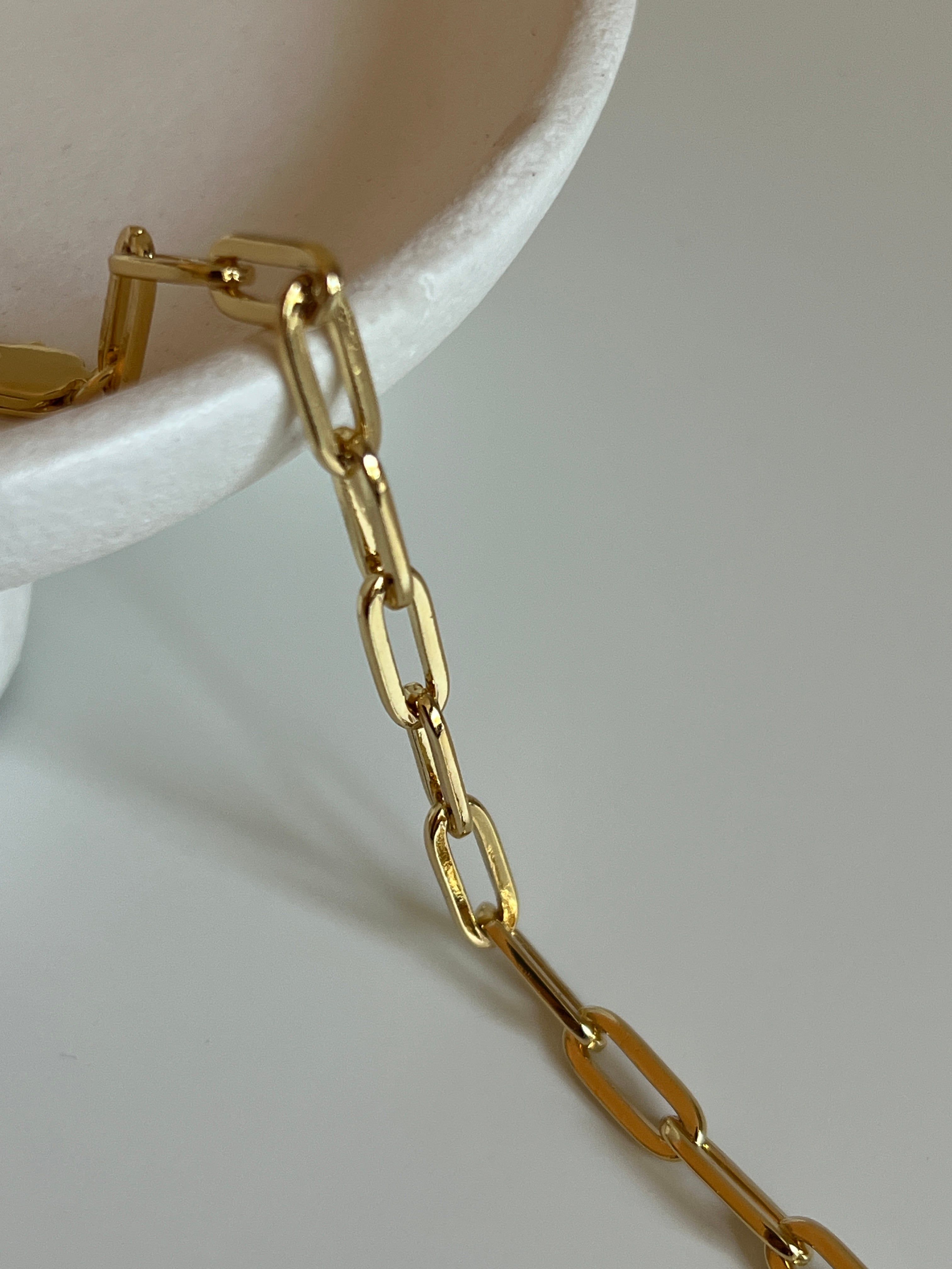 Gold Rengi Zincir Model Kadın Bileklik