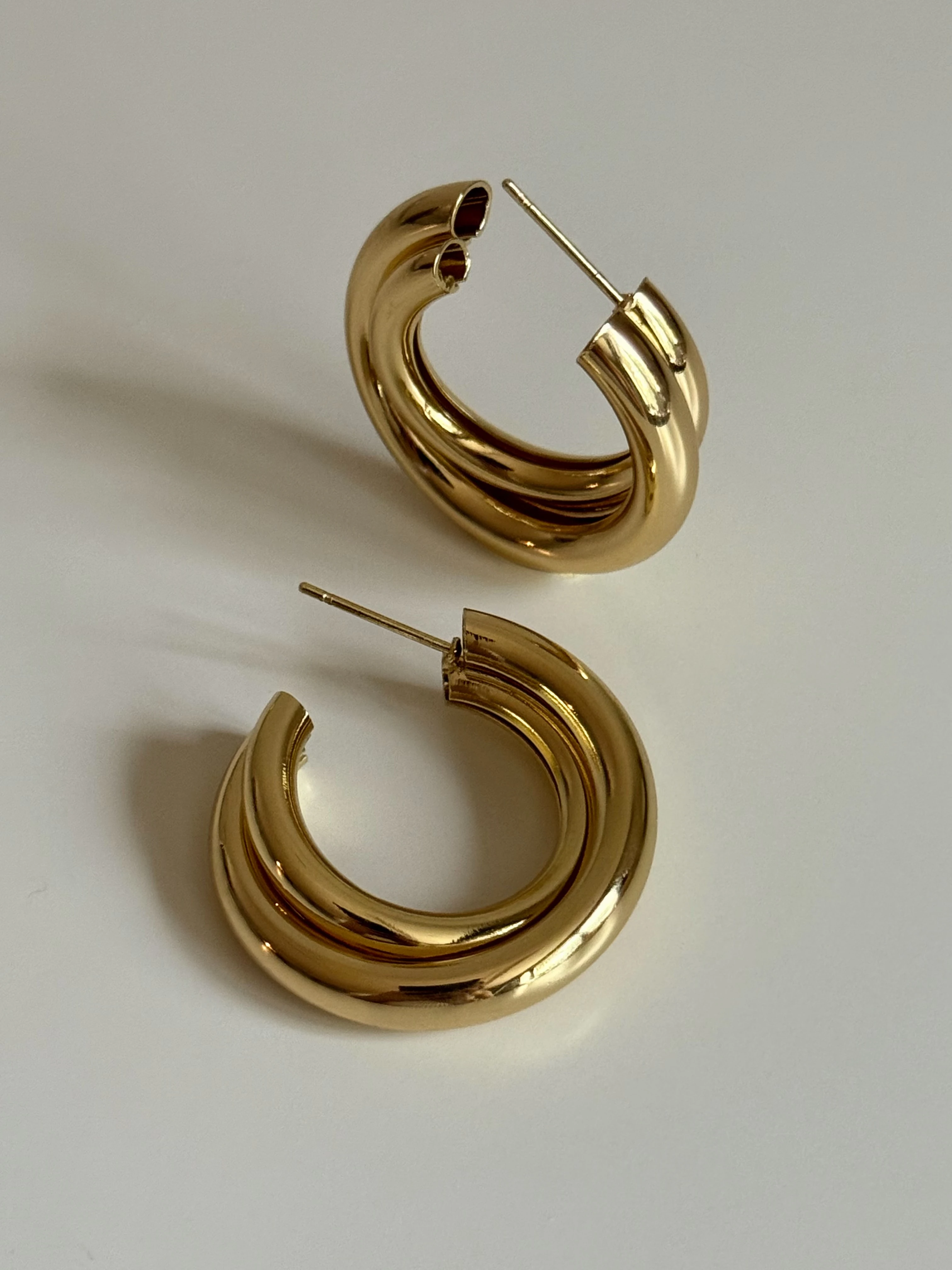 İki Sıra Çapraz Halka Kadın Küpe