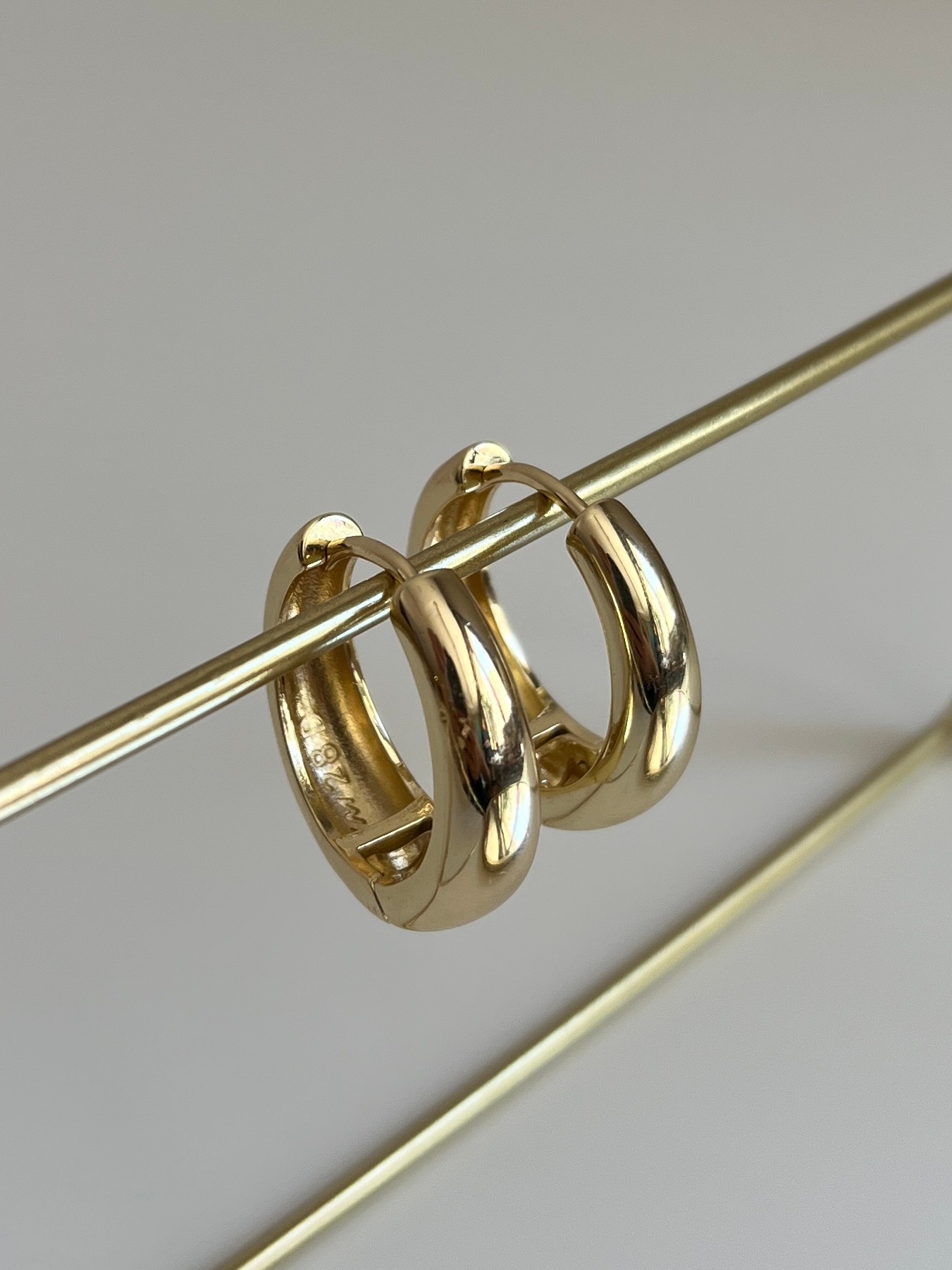 Gold Rengi Kadın Halka Küpe