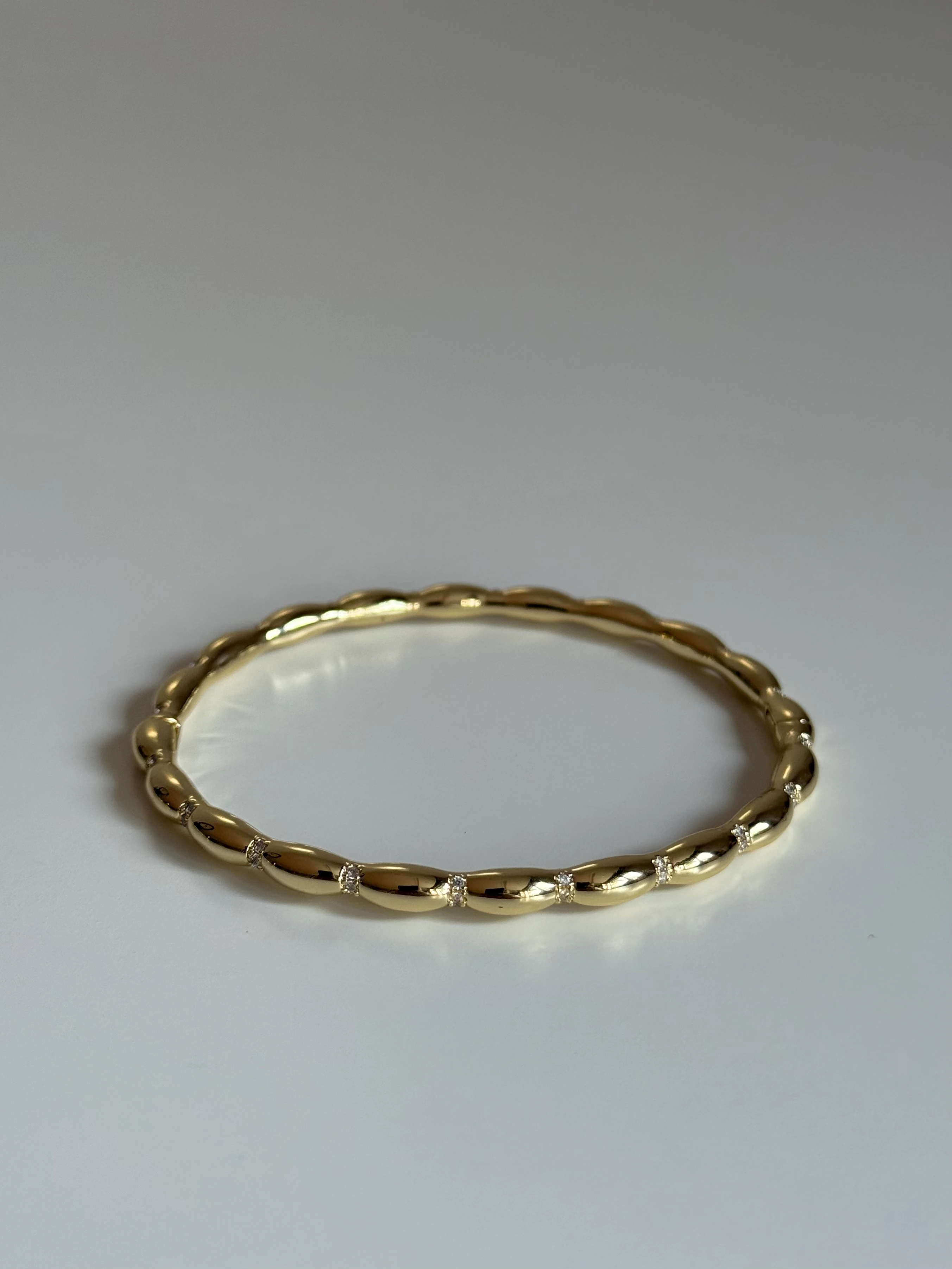 Gold Rengi Zirkon Taşlı Balon Model Kadın Kelepçe Bileklik