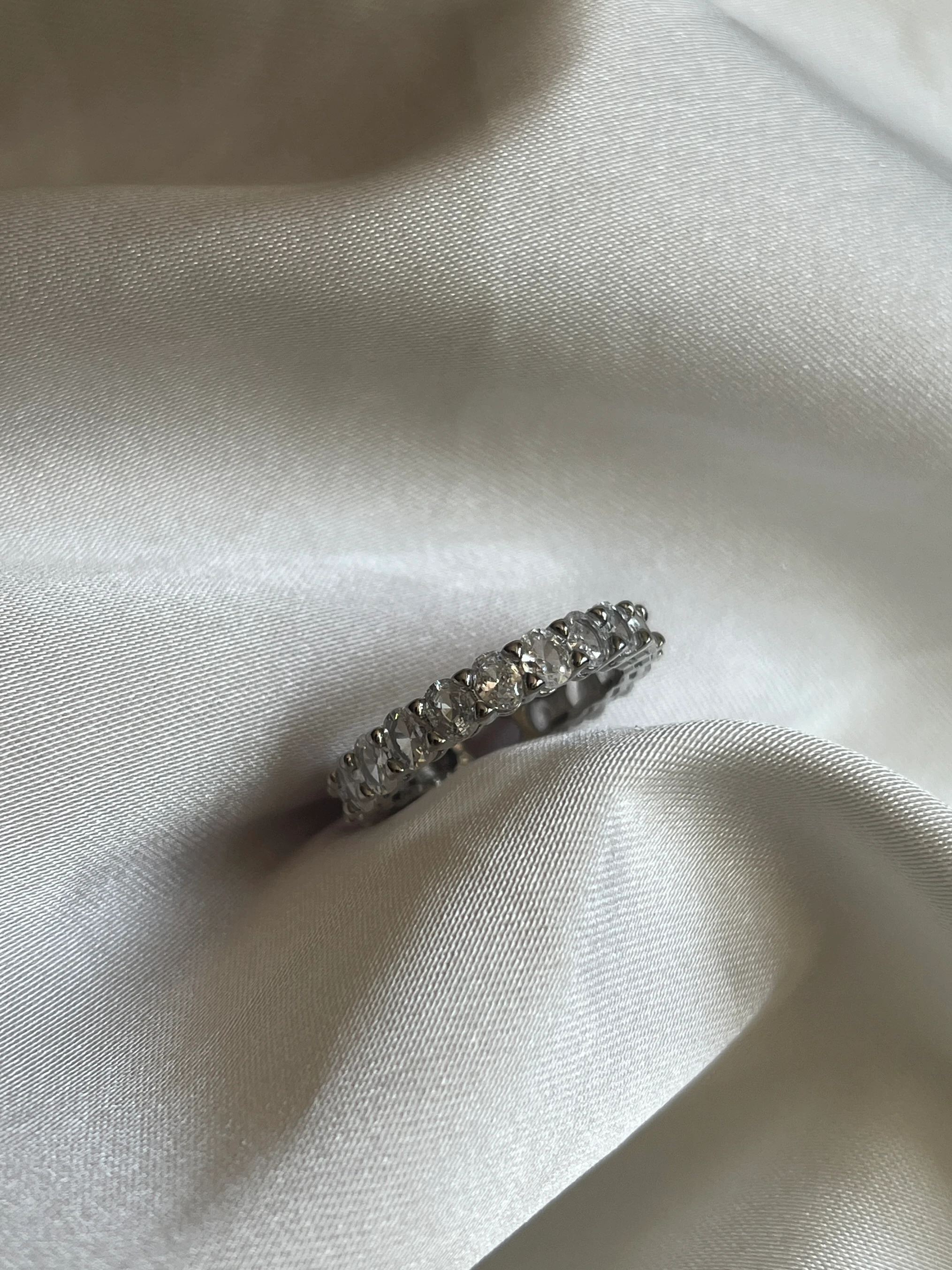 Sıralı Damla Zirkon Taşlı Kadın Yüzük