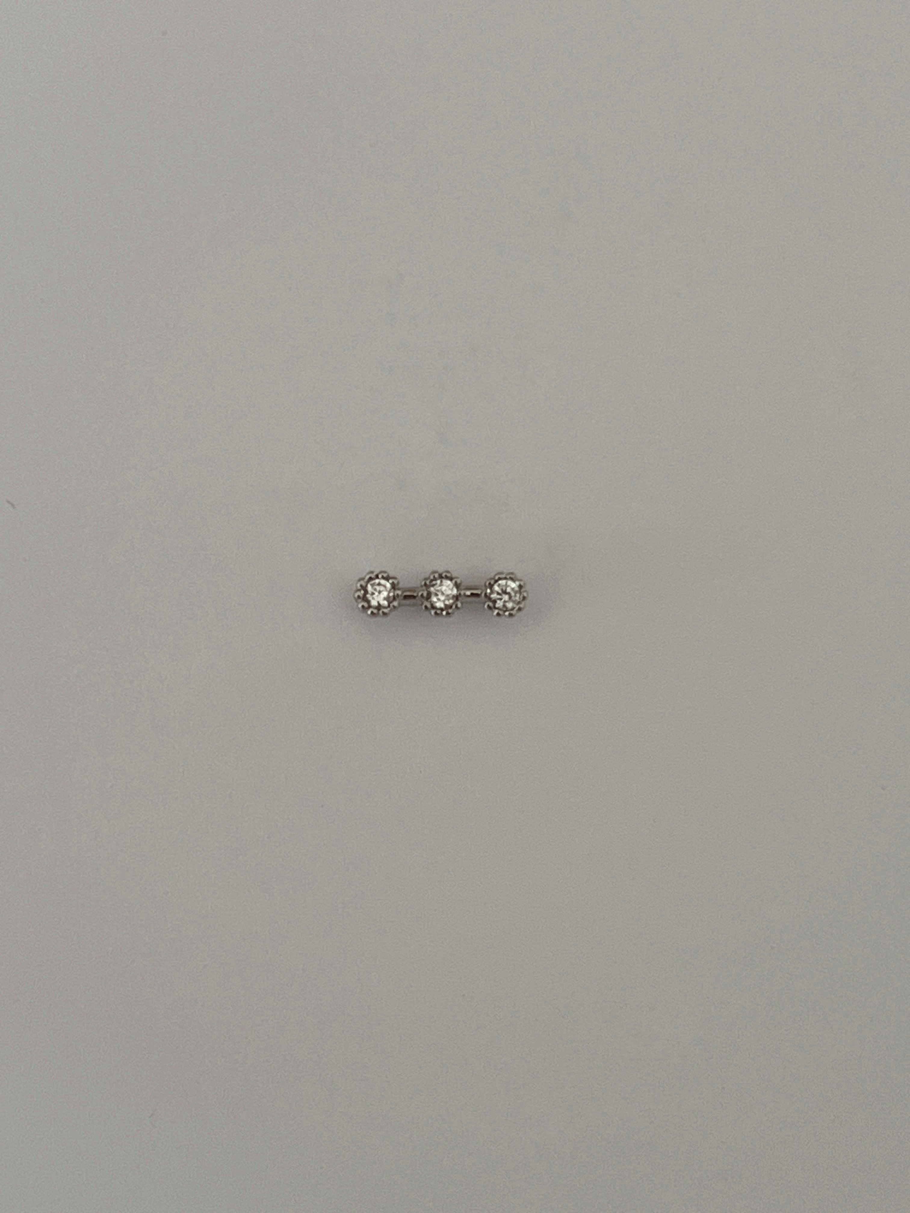 Üç Taş Piercing