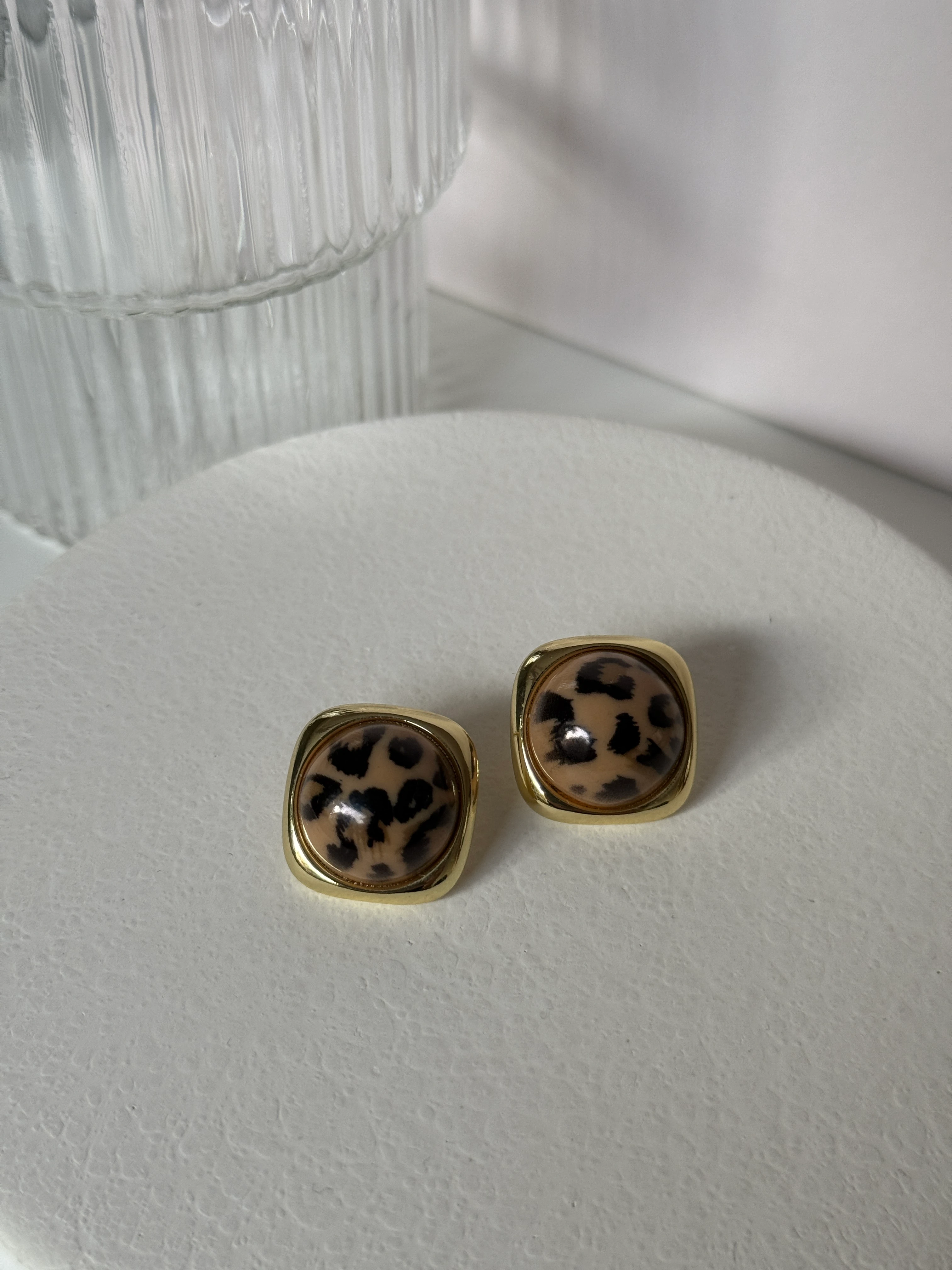 Gold Rengi Leopar Desenli Kadın Küpe