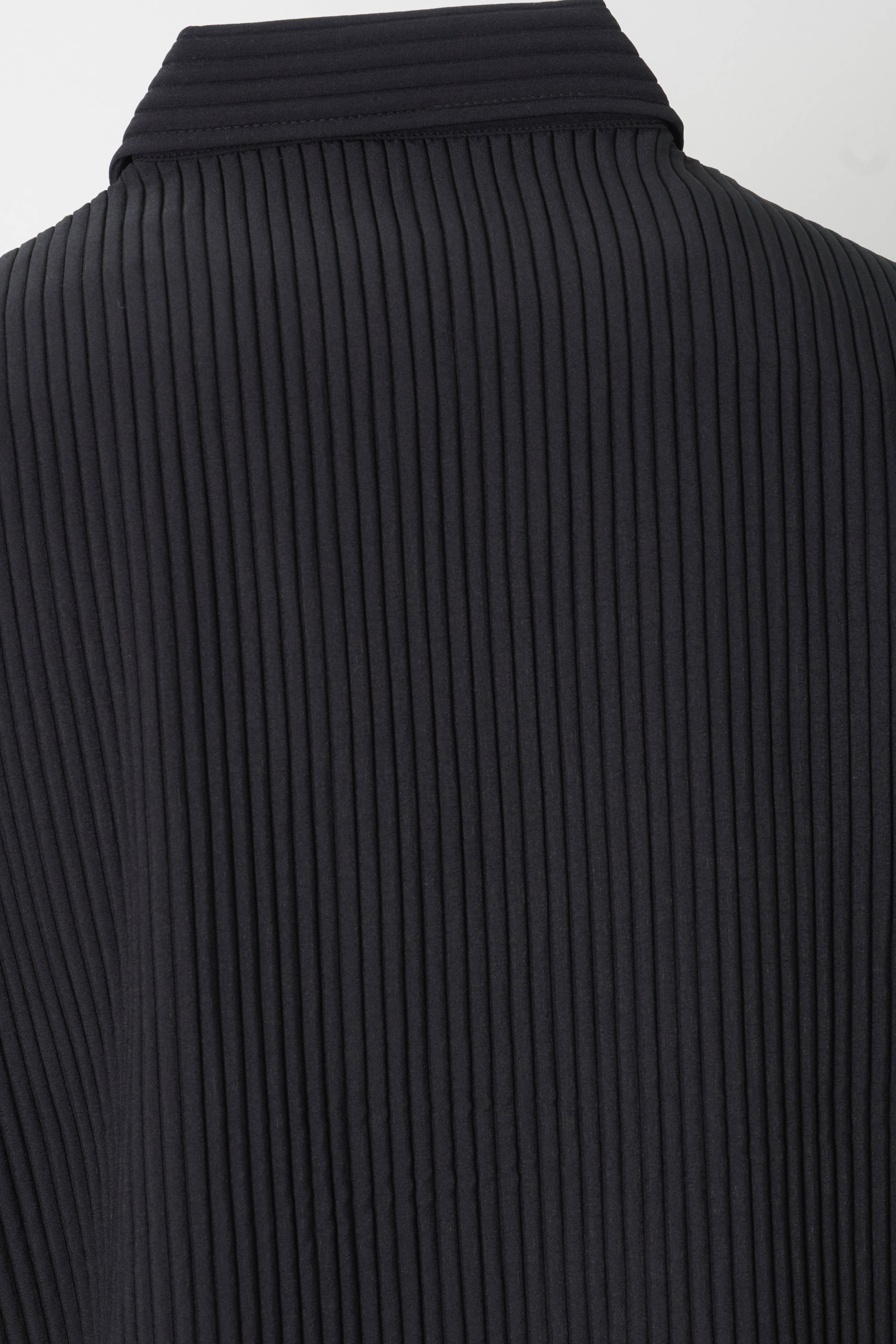 OU25. 0138 SİYAH UZUN KOL GÖMLEK