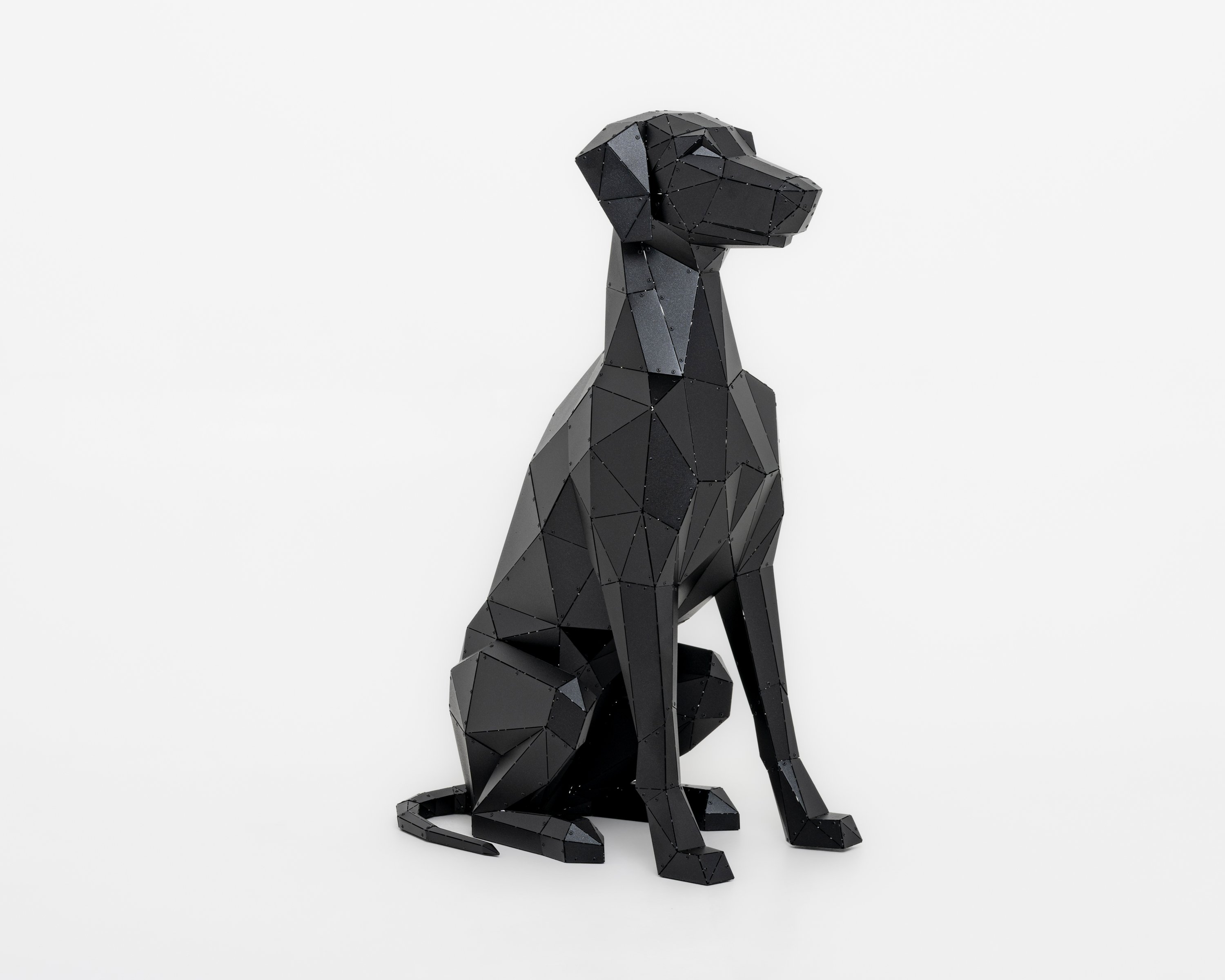 3D Metal Doberman Cinsi Köpek Heykeli