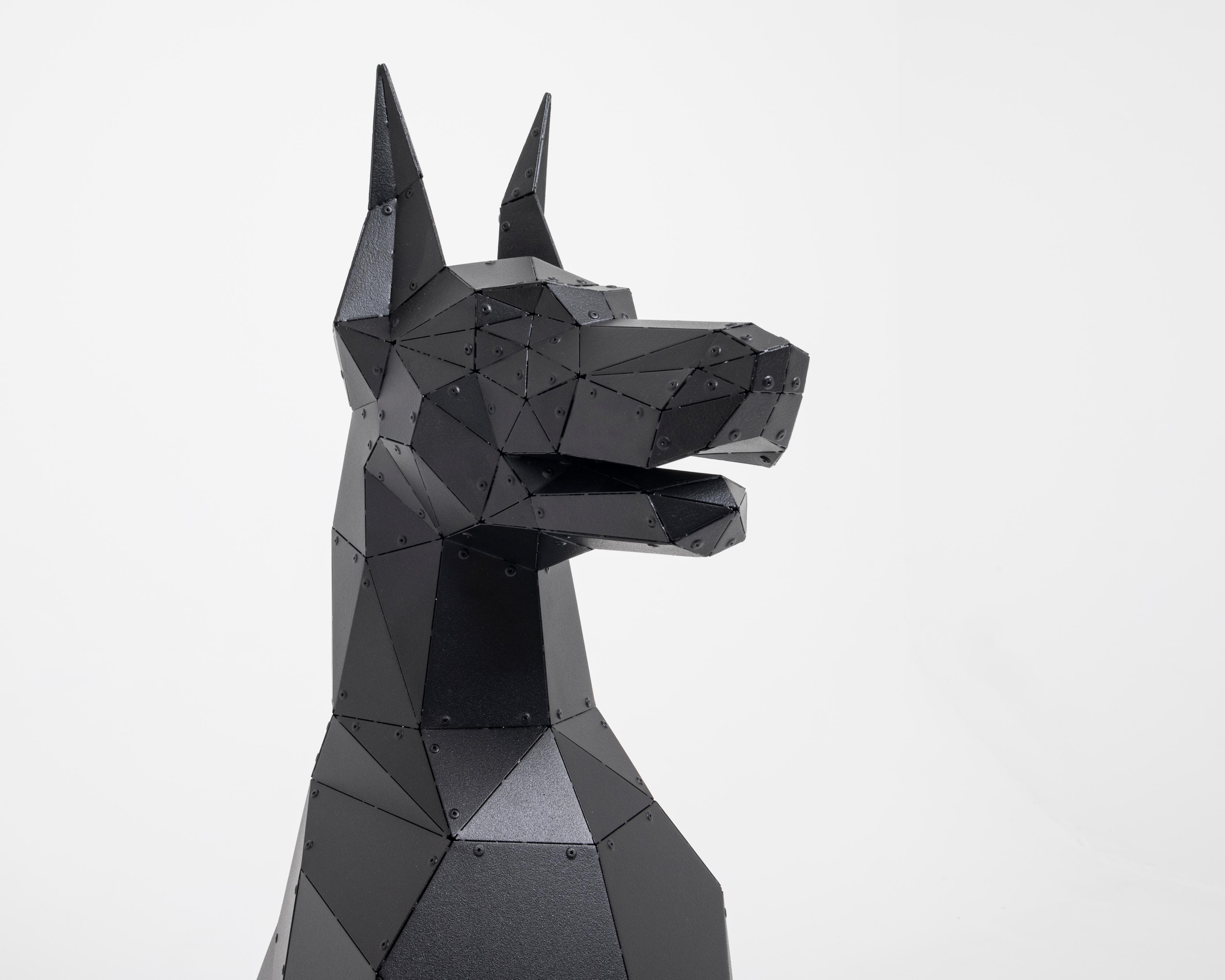 3D Metal Doberman Köpek Heykeli