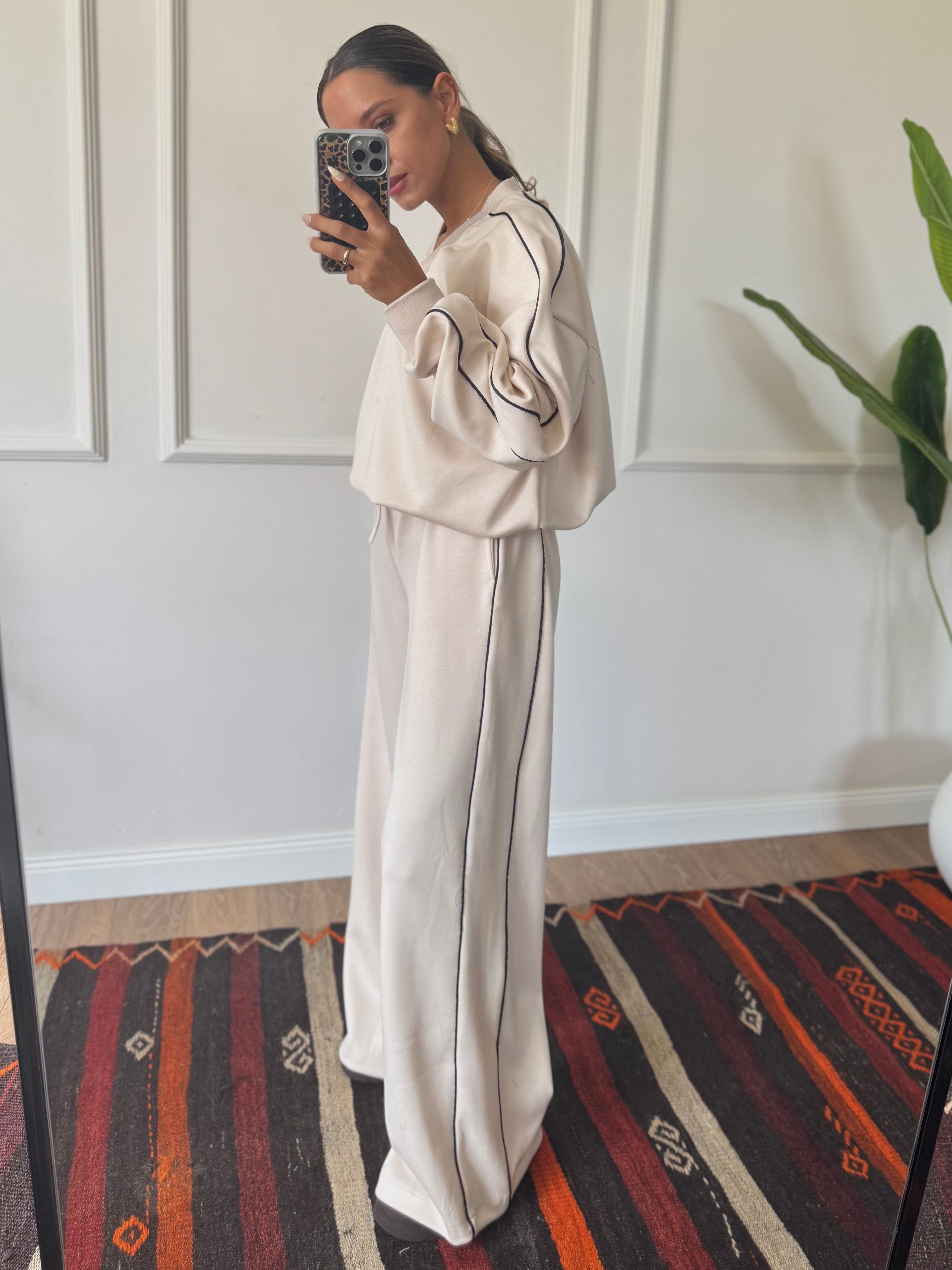 Çizgi Detaylı Model Eşofman Takım - Bej