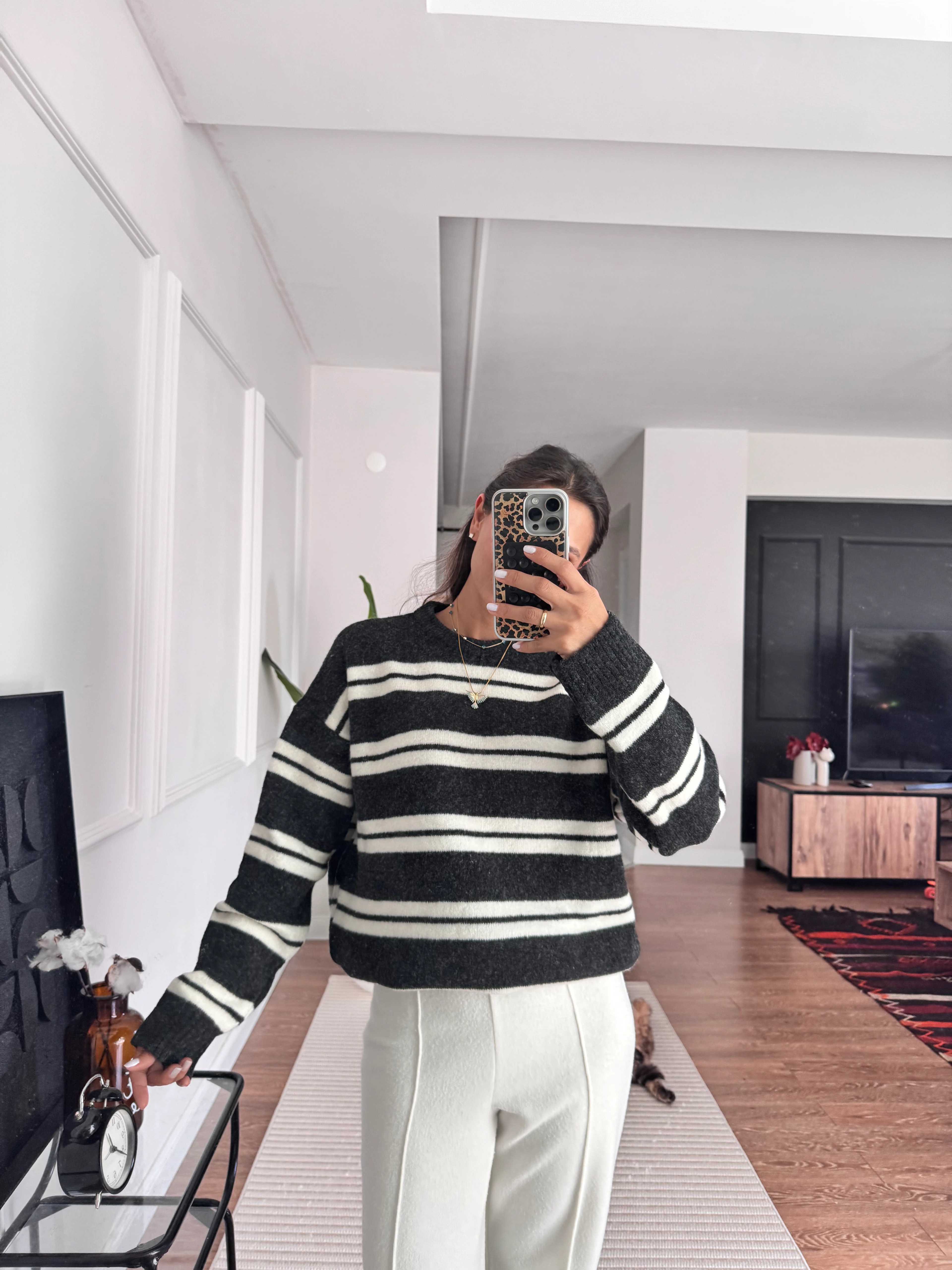 Çizgili Oversize Triko Kazak - Siyah