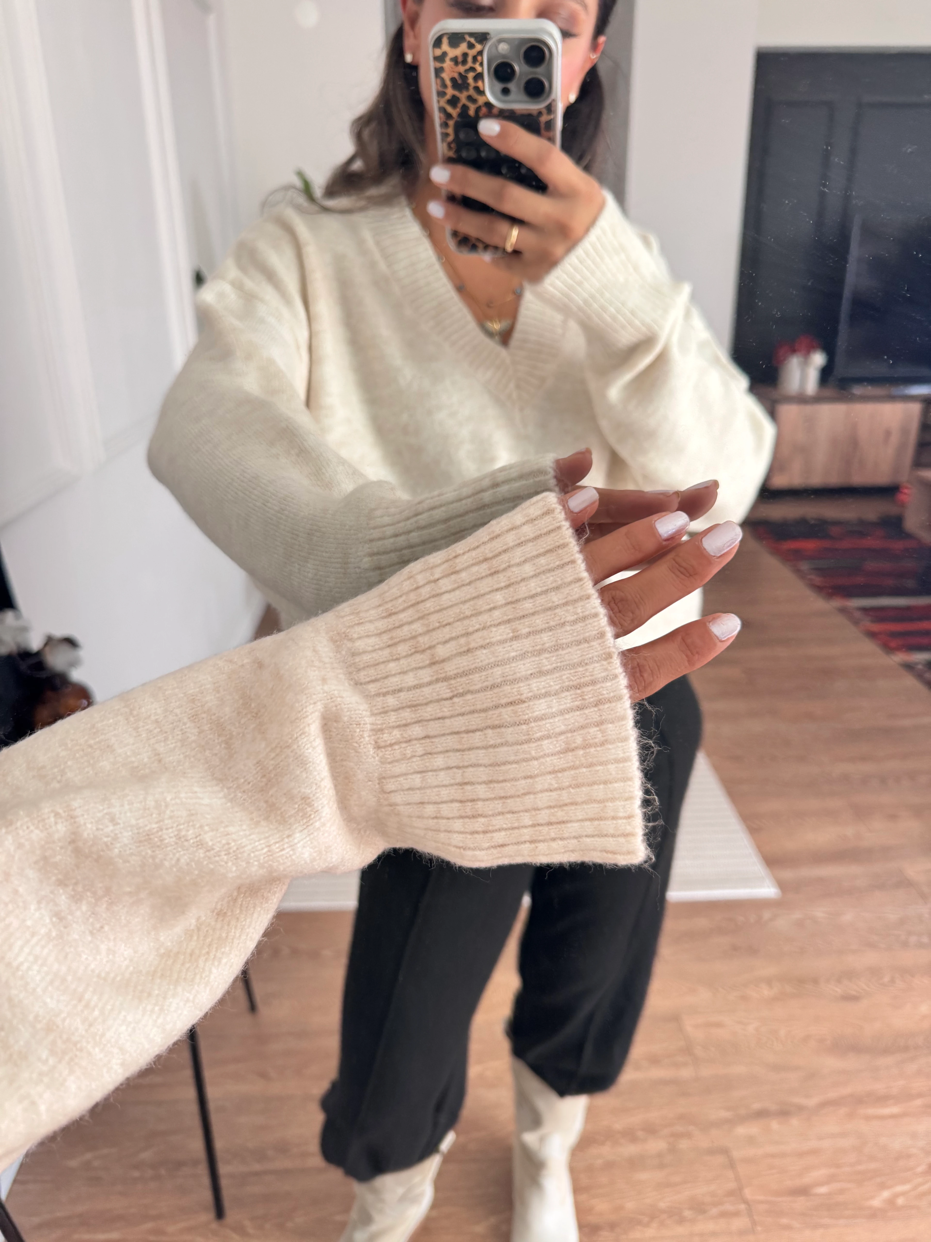 V Yakalı Oversize Kazak