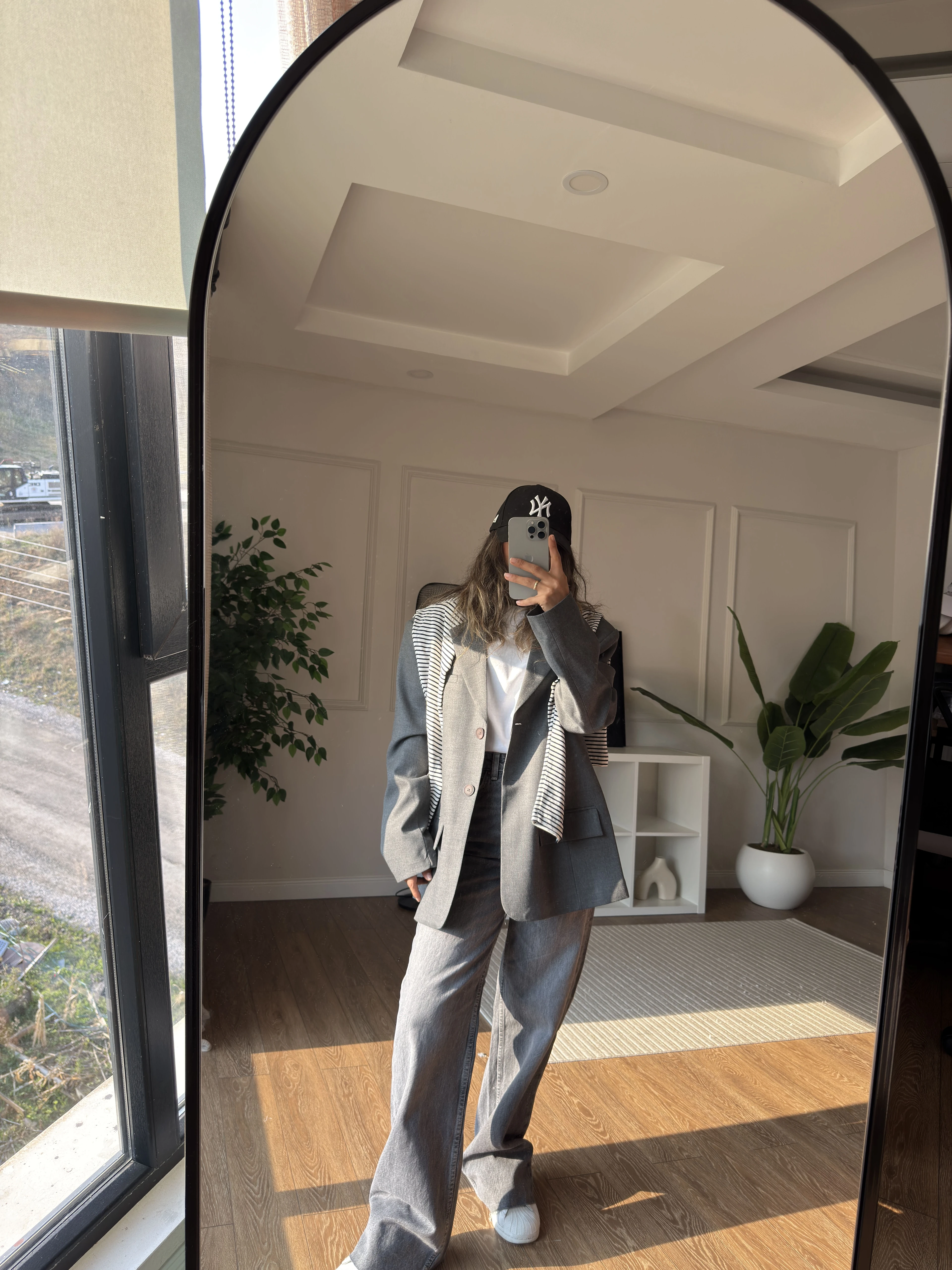 ZRA Gri Kesik Paça Jean