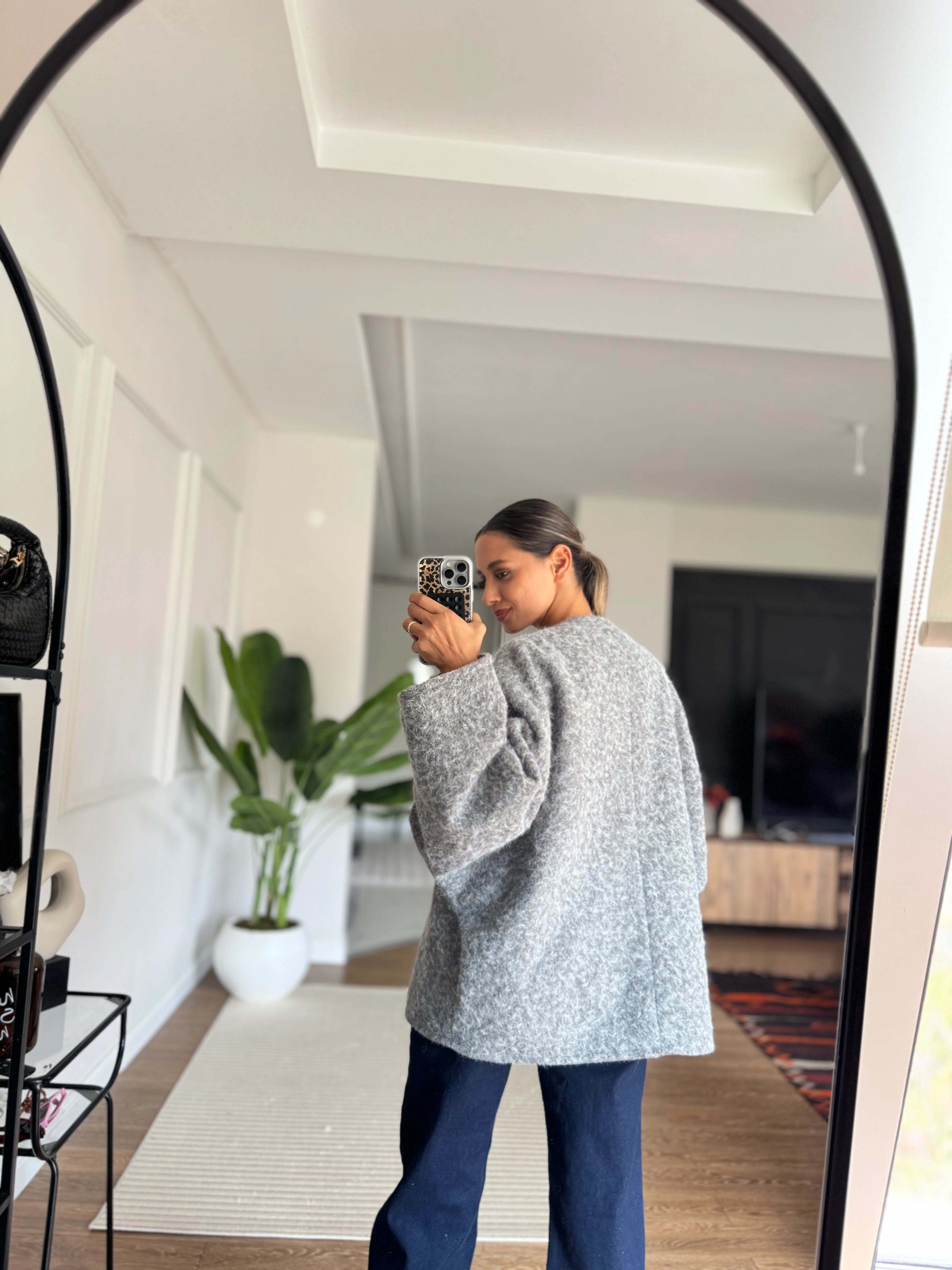 Oversize Bağcık Detaylı Sakallı Ceket