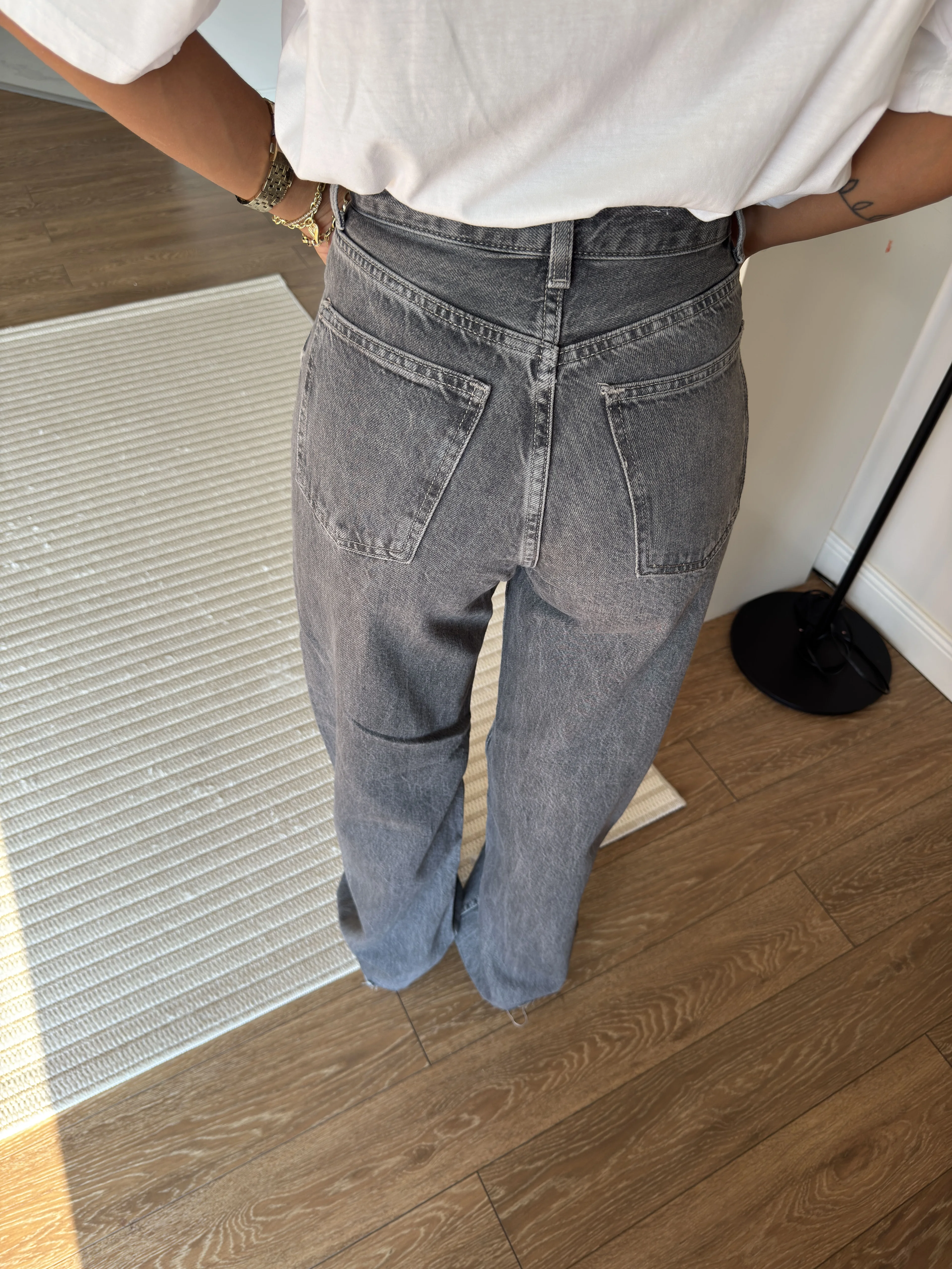 ZRA Gri Kesik Paça Jean