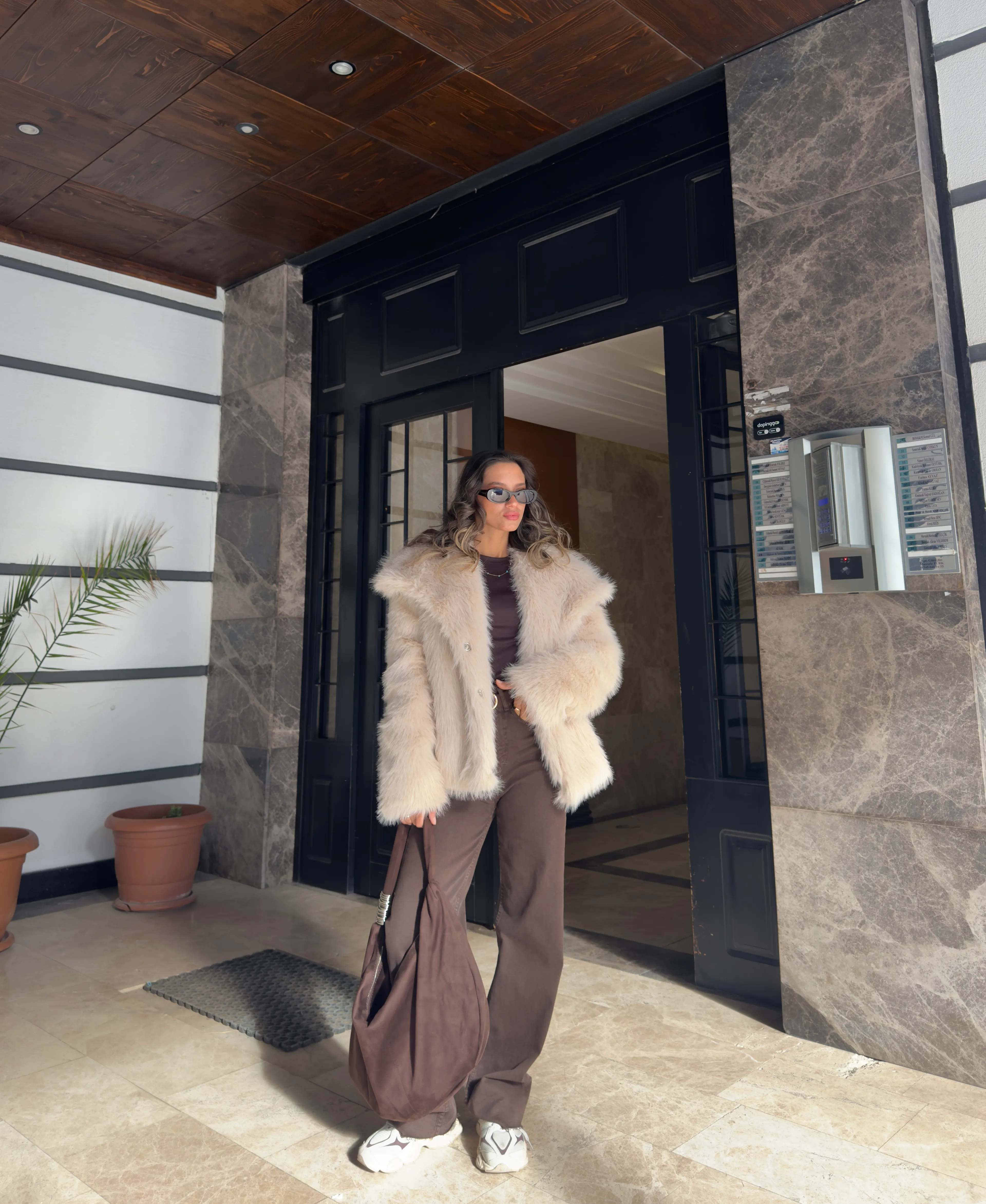  Peluş Kürk Kaban - Taş