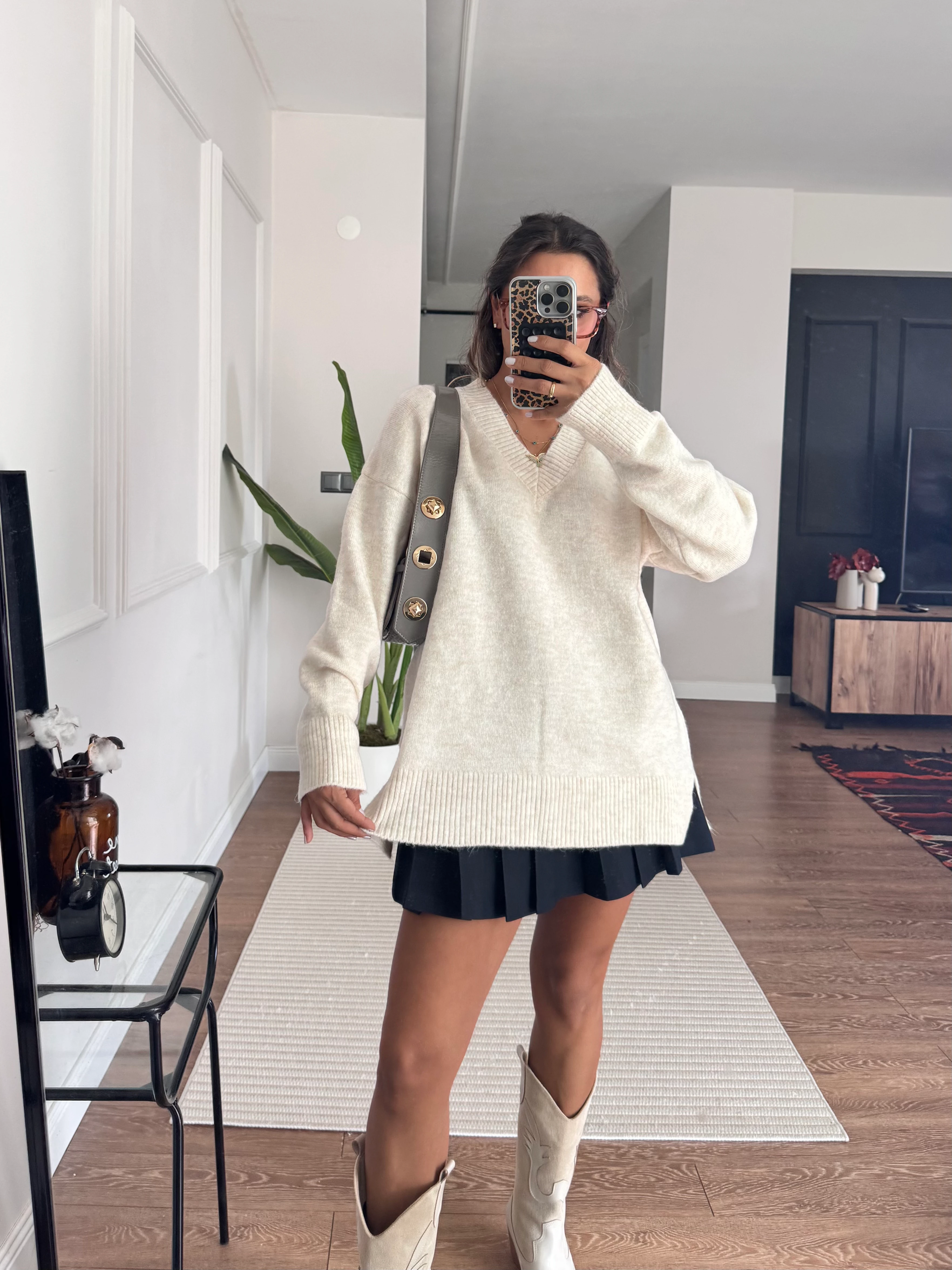 V Yakalı Oversize Kazak